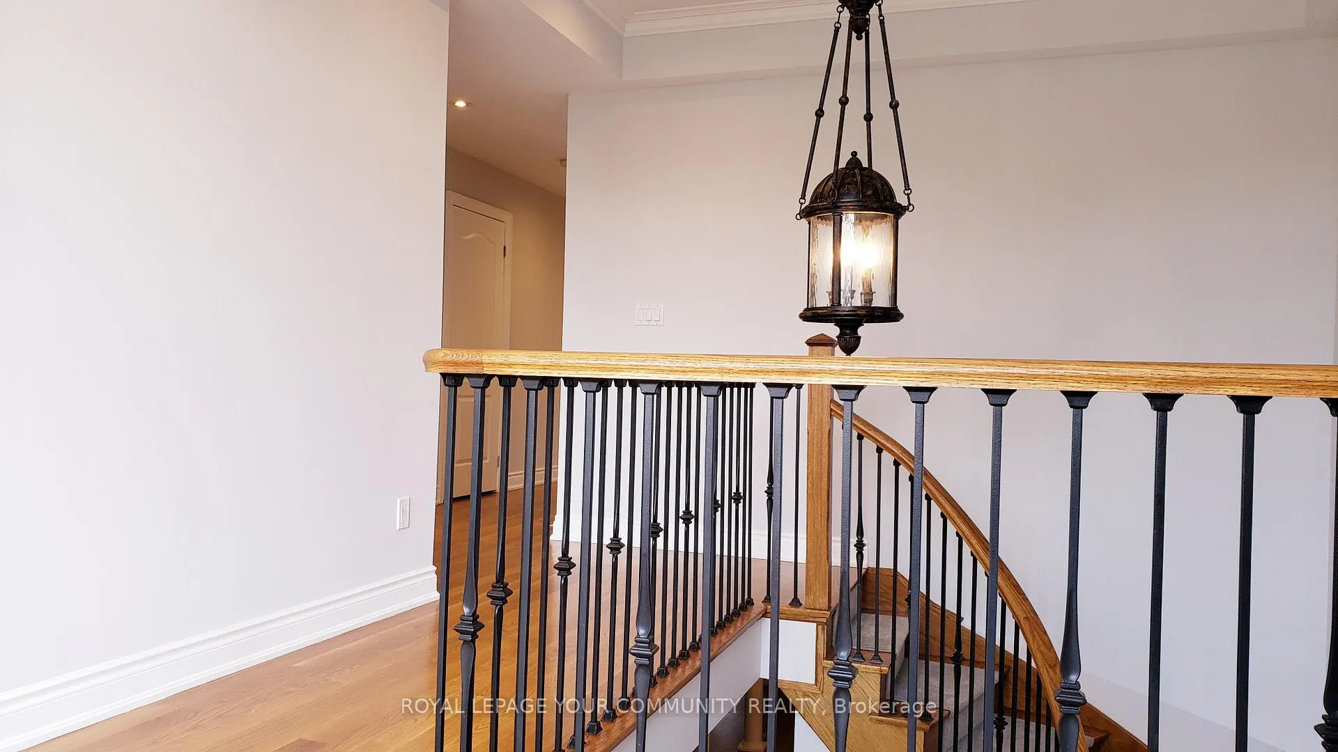 Photo 14 of 146 Moraine Hill Drive, Vaughan, Patterson — HOMEH