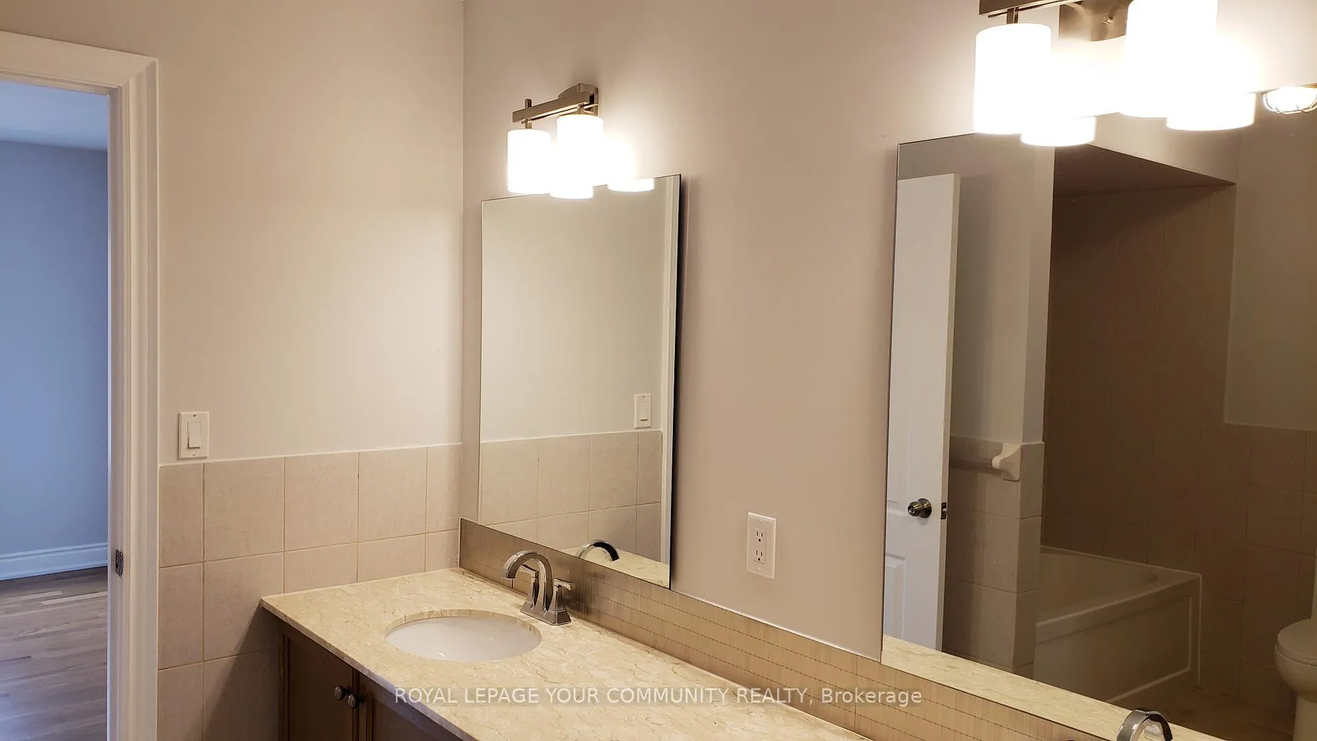 Photo 20 of 146 Moraine Hill Drive, Vaughan, Patterson — HOMEH