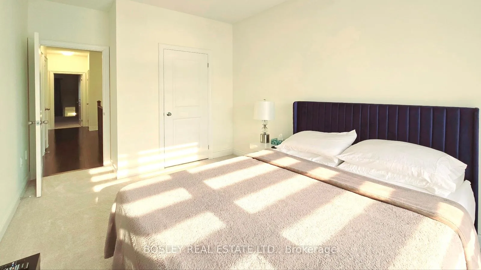 Photo 14 of 62 Ghent Drive, Vaughan, Kleinburg — HOMEH