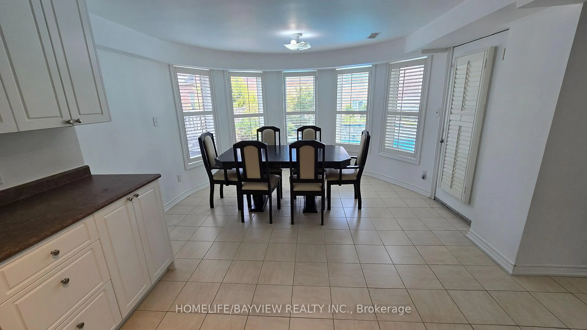 Photo 6 of 231 Bilbrough Street, Aurora, Bayview Northeast — HOMEH