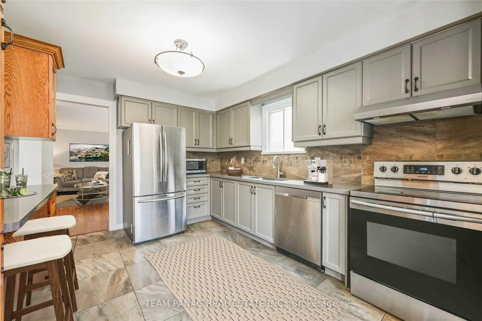 Photo 8 of 15 Cheviot Crescent, Brampton, Heart Lake East — HOMEH