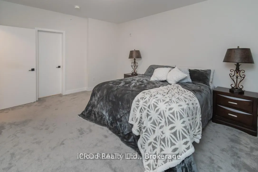 Photo 14 of Unit 401, 4 Spice Way, Barrie, Rural Barrie Southeast — HOMEH