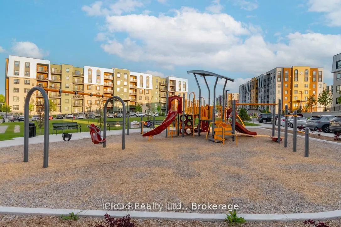 Photo 30 of Unit 401, 4 Spice Way, Barrie, Rural Barrie Southeast — HOMEH