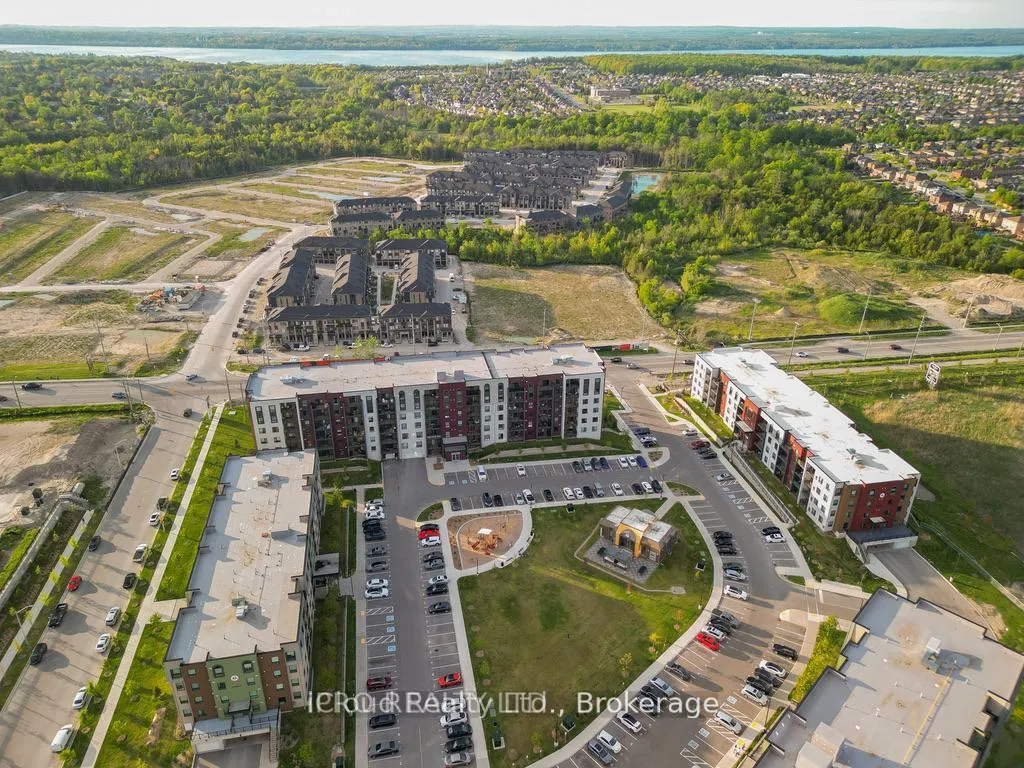 Photo 44 of Unit 401, 4 Spice Way, Barrie, Rural Barrie Southeast — HOMEH
