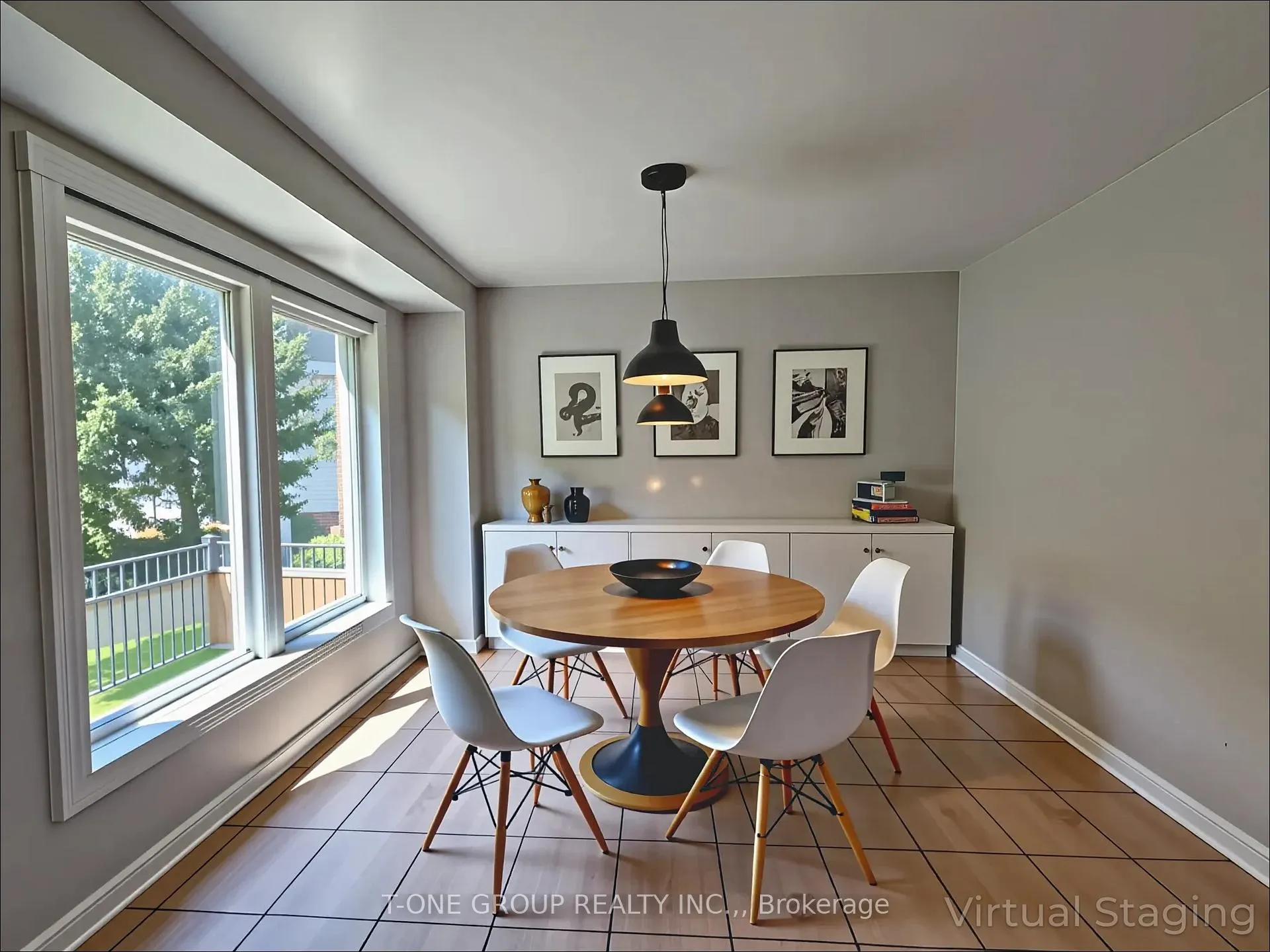 Photo 6 of 150 Leitchcroft Crescent, Markham, Commerce Valley — HOMEH