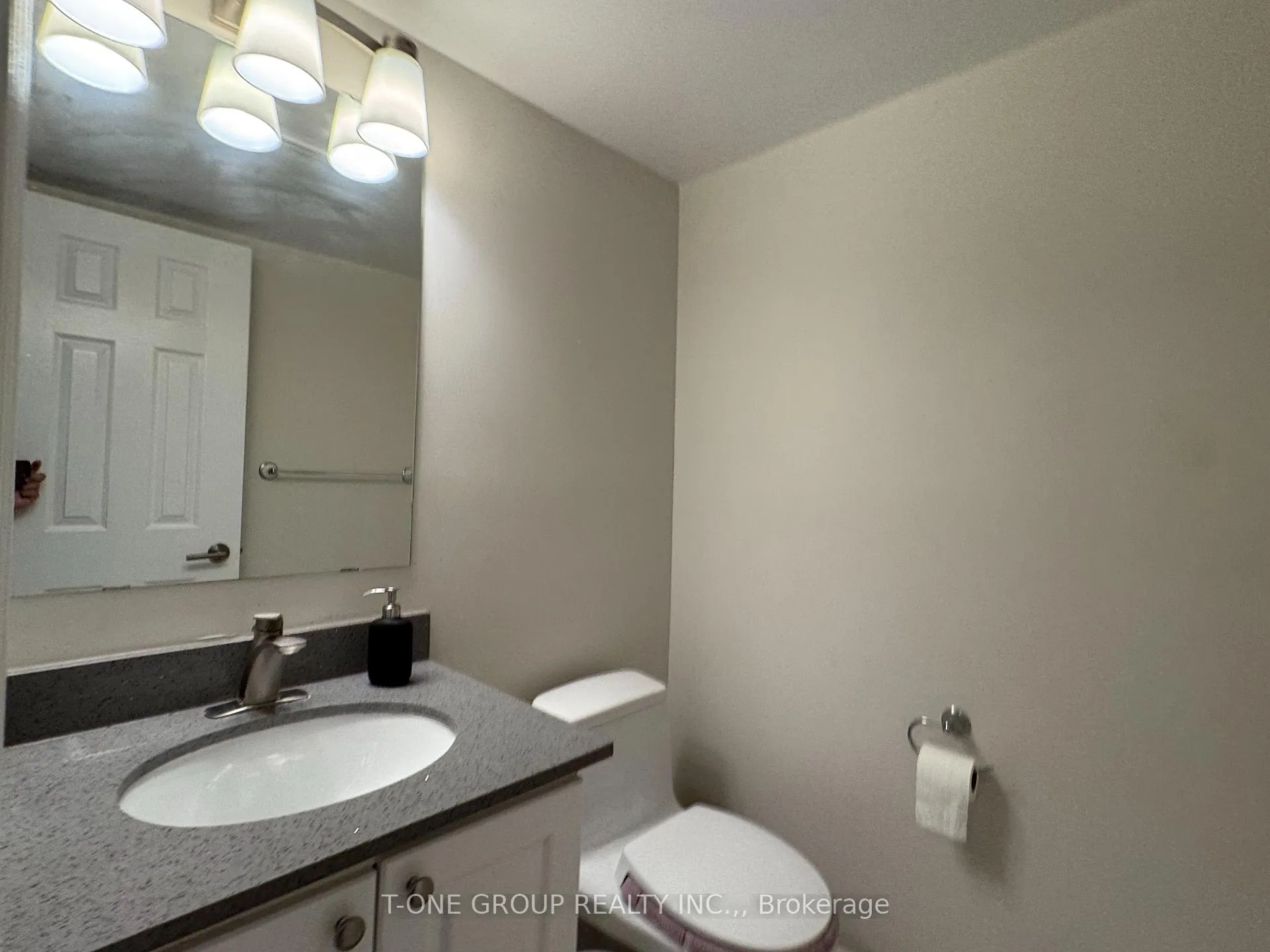 Photo 13 of 150 Leitchcroft Crescent, Markham, Commerce Valley — HOMEH