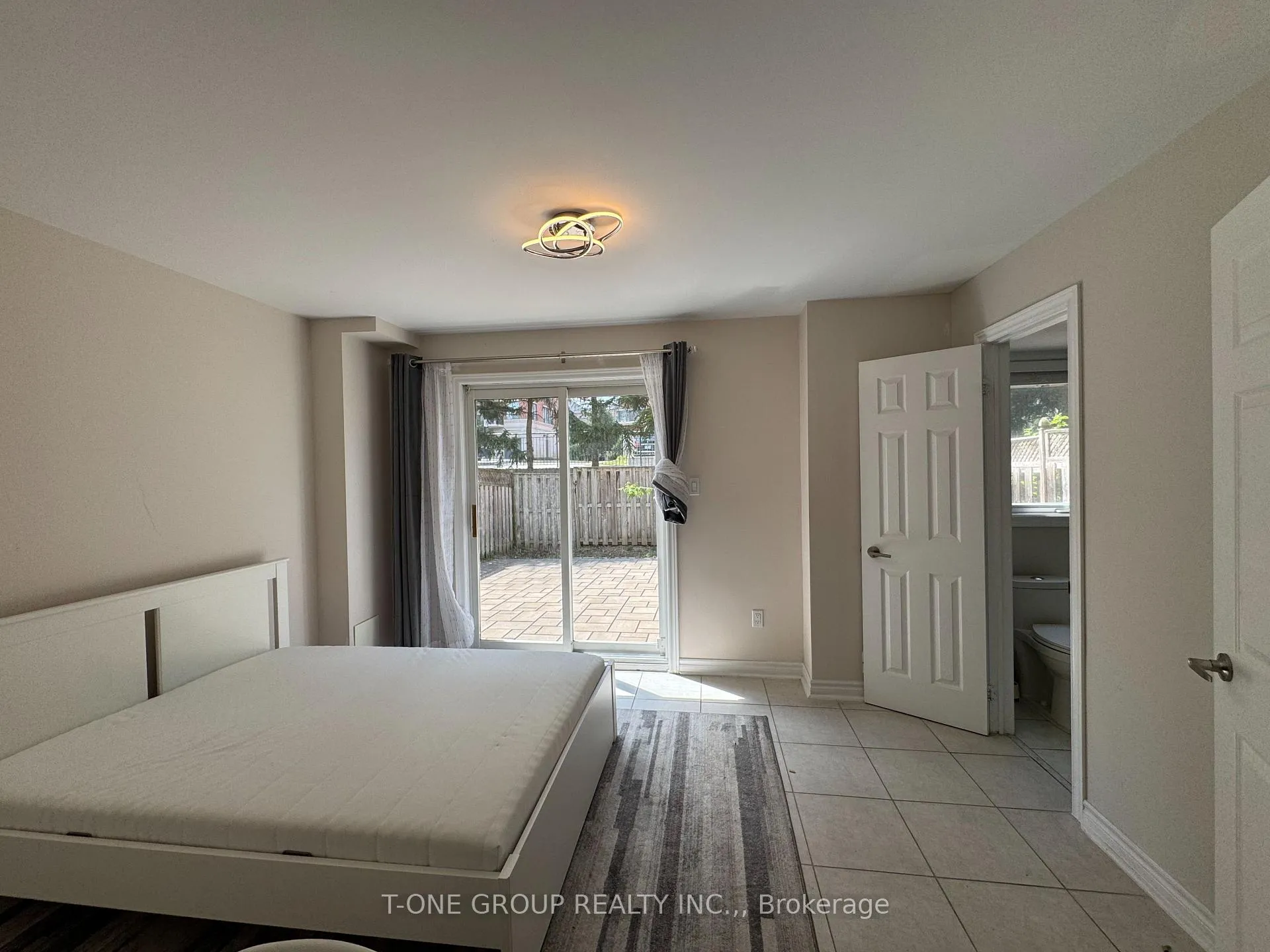 Photo 26 of 150 Leitchcroft Crescent, Markham, Commerce Valley — HOMEH