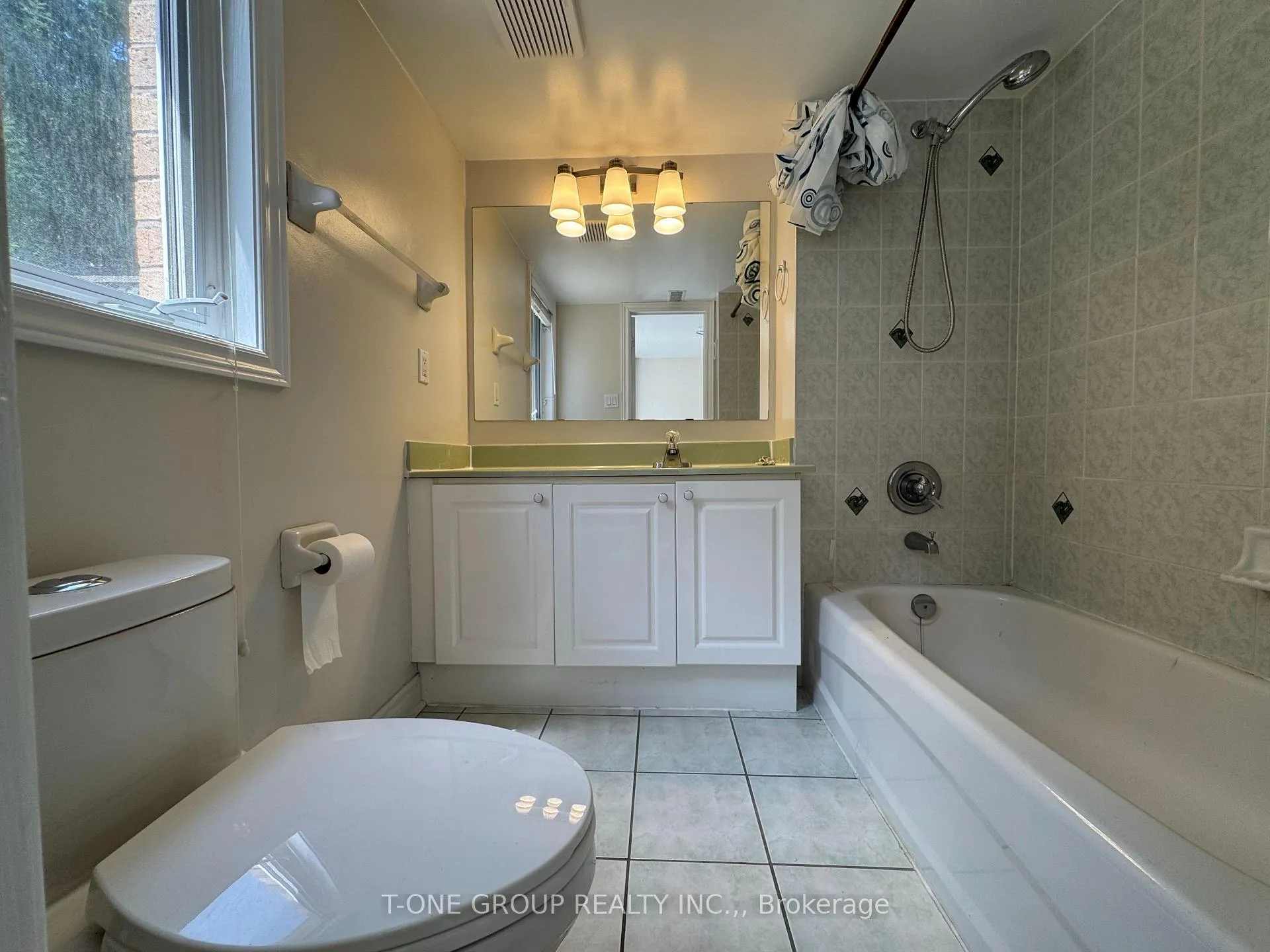 Photo 28 of 150 Leitchcroft Crescent, Markham, Commerce Valley — HOMEH