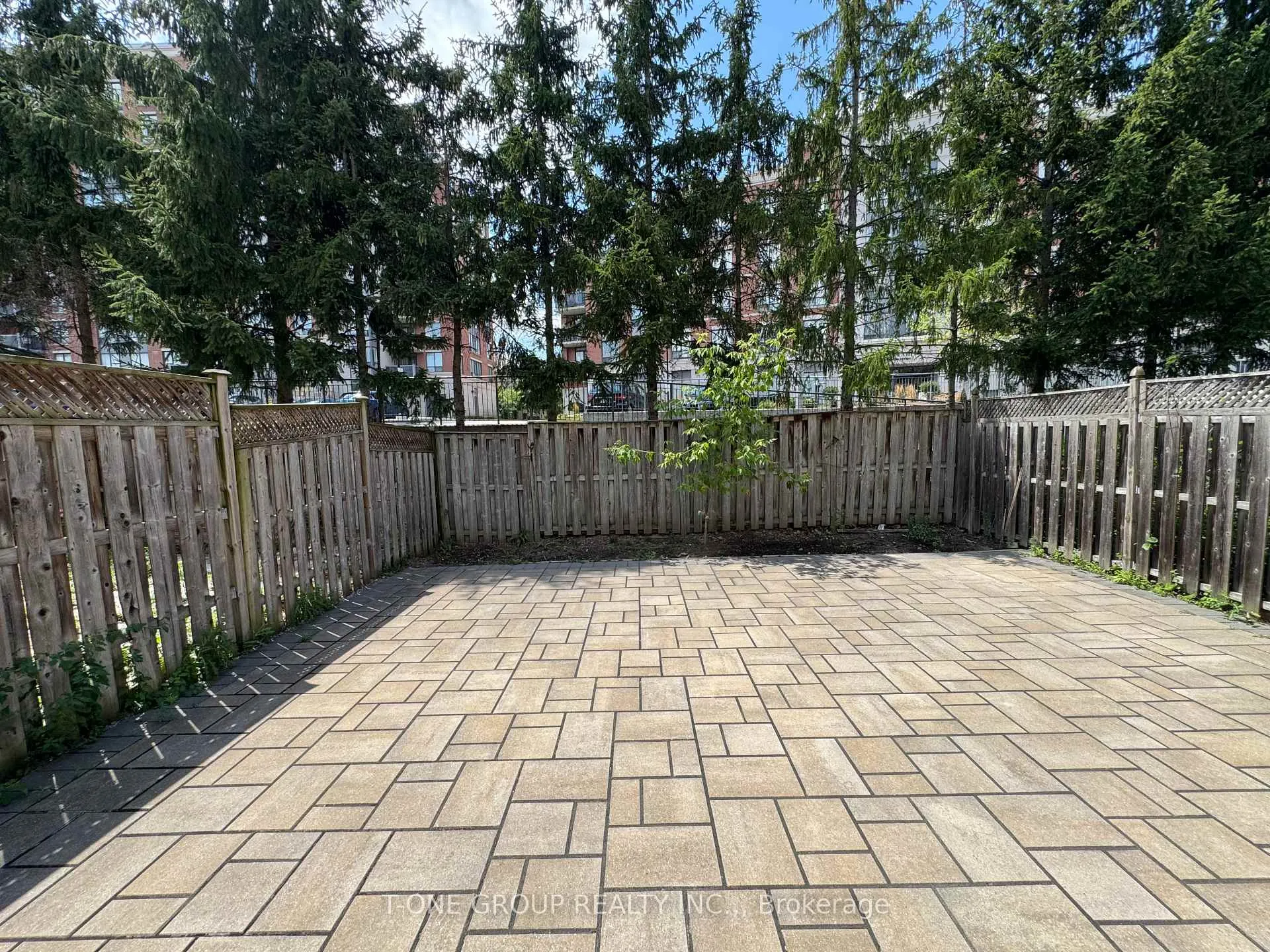 Photo 30 of 150 Leitchcroft Crescent, Markham, Commerce Valley — HOMEH