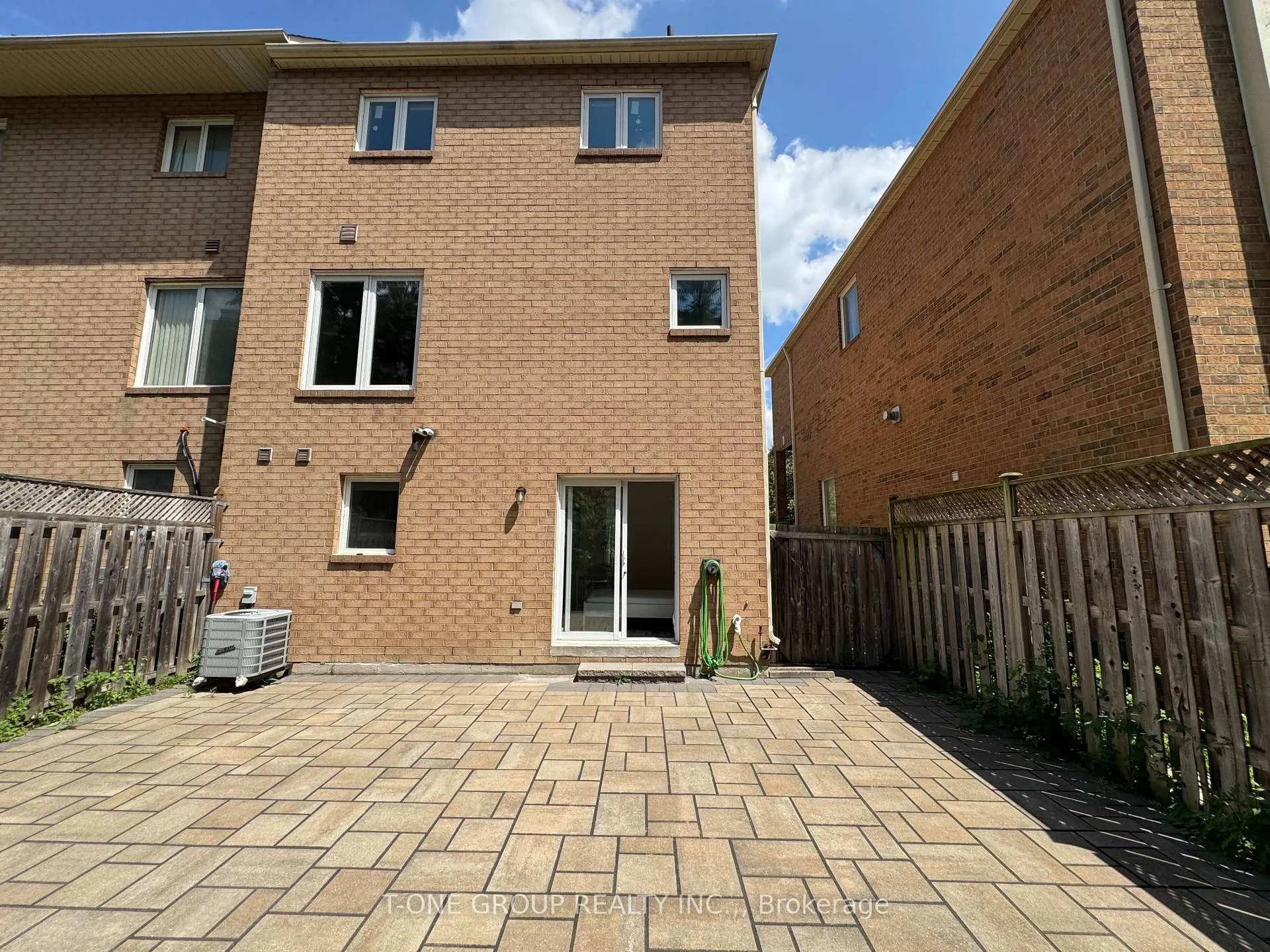 Photo 31 of 150 Leitchcroft Crescent, Markham, Commerce Valley — HOMEH