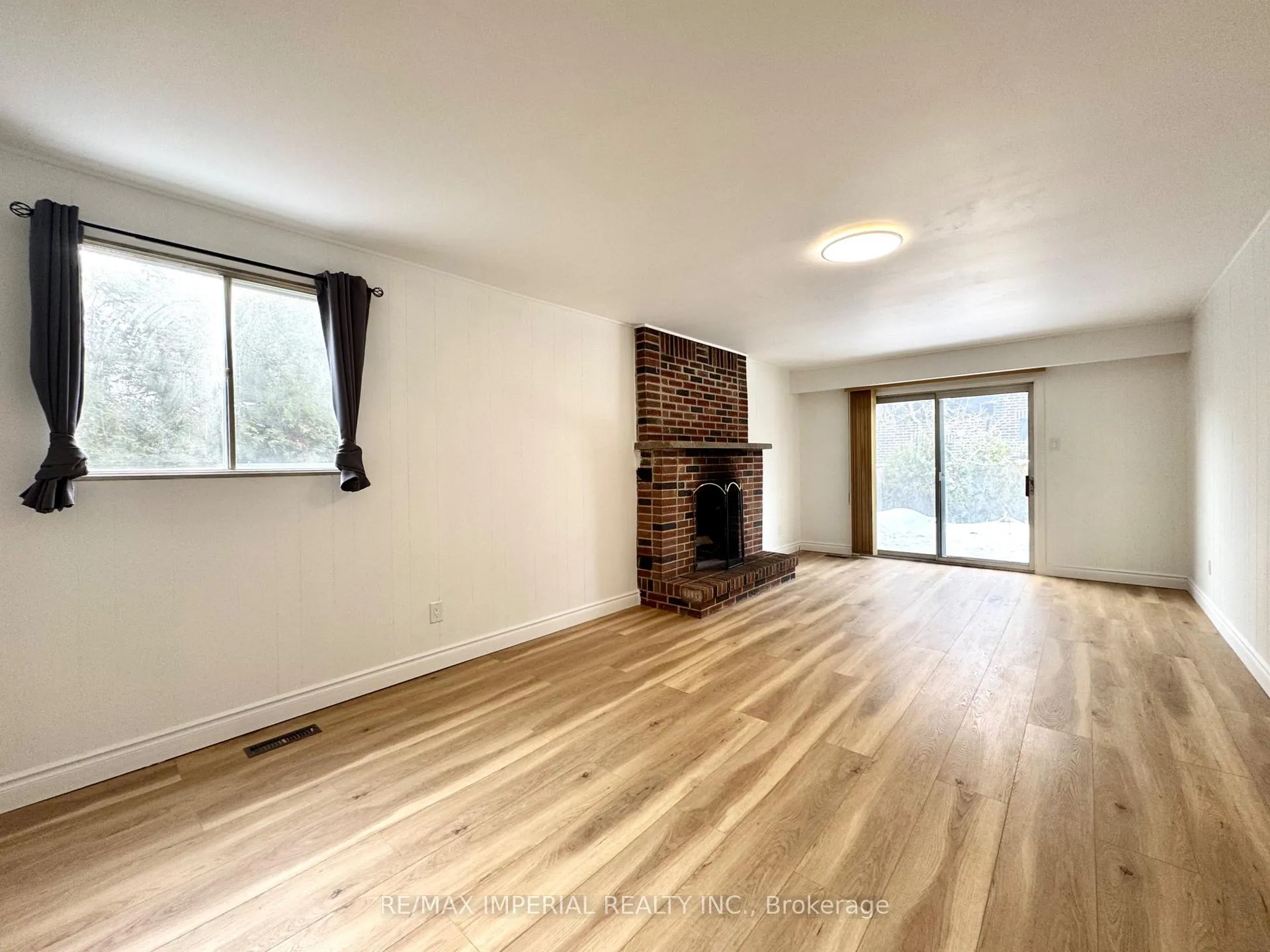 Photo 2 of Unit Lower, 70 Ramona Boulevard, Markham, Markham Village — HOMEH
