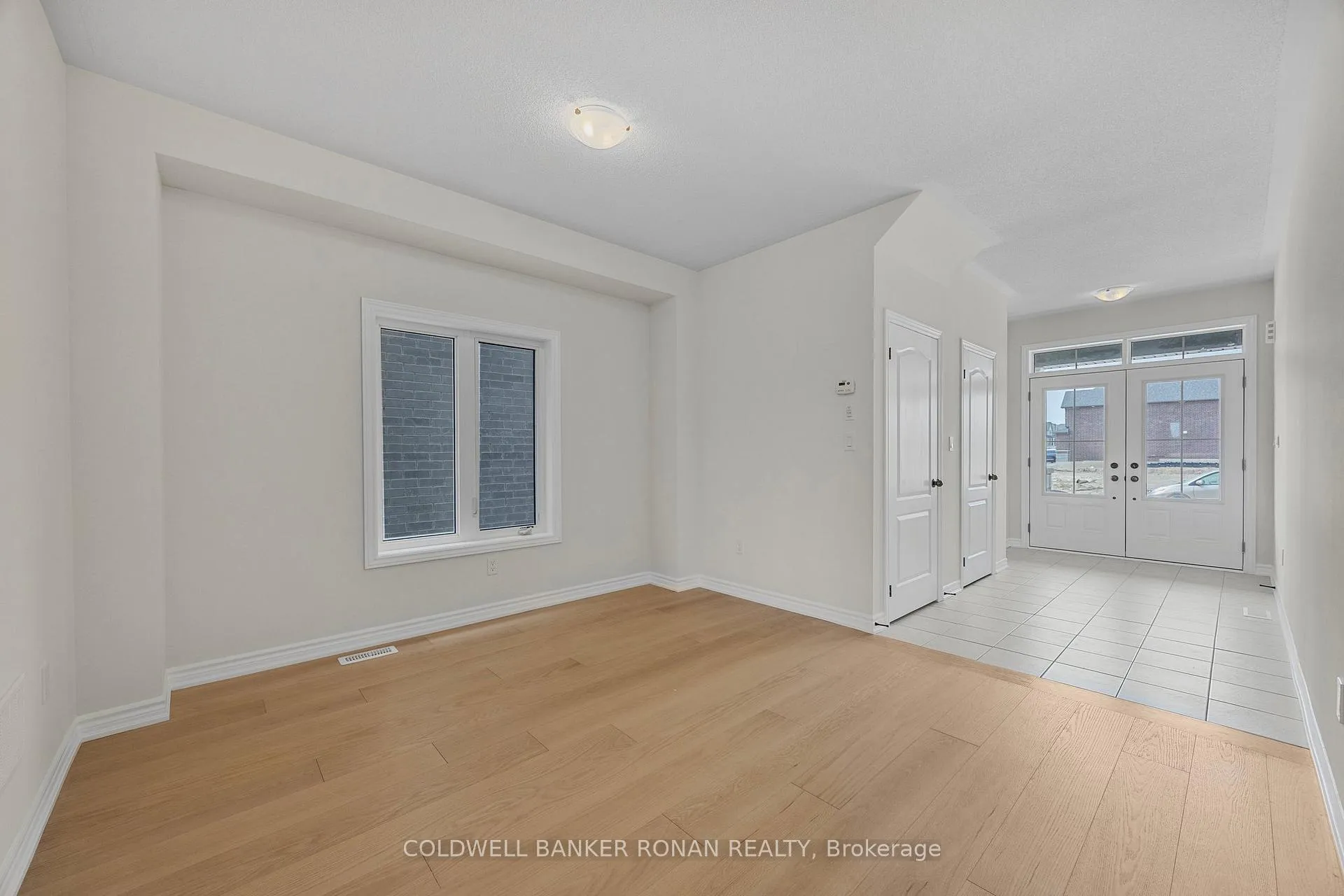 Photo 7 of 23 Fenn Crescent, New Tecumseth, Alliston — HOMEH