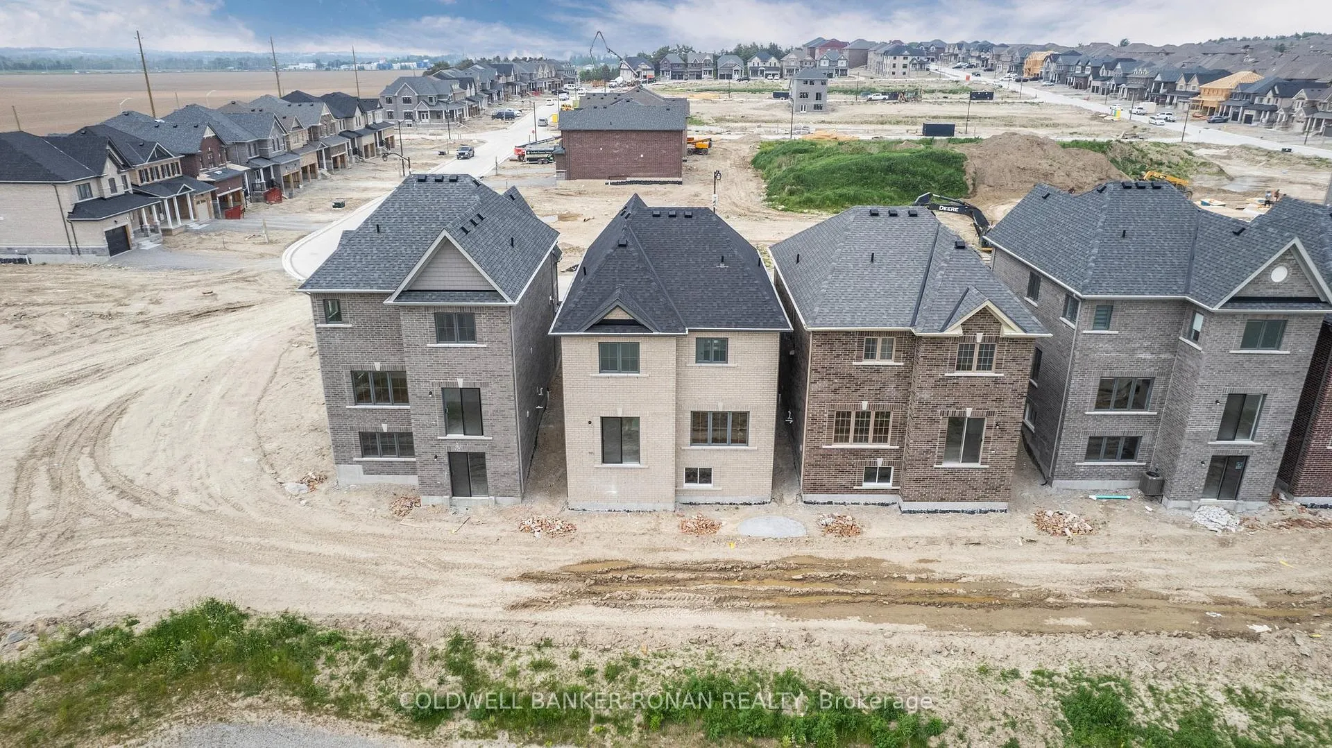 Photo 38 of 23 Fenn Crescent, New Tecumseth, Alliston — HOMEH