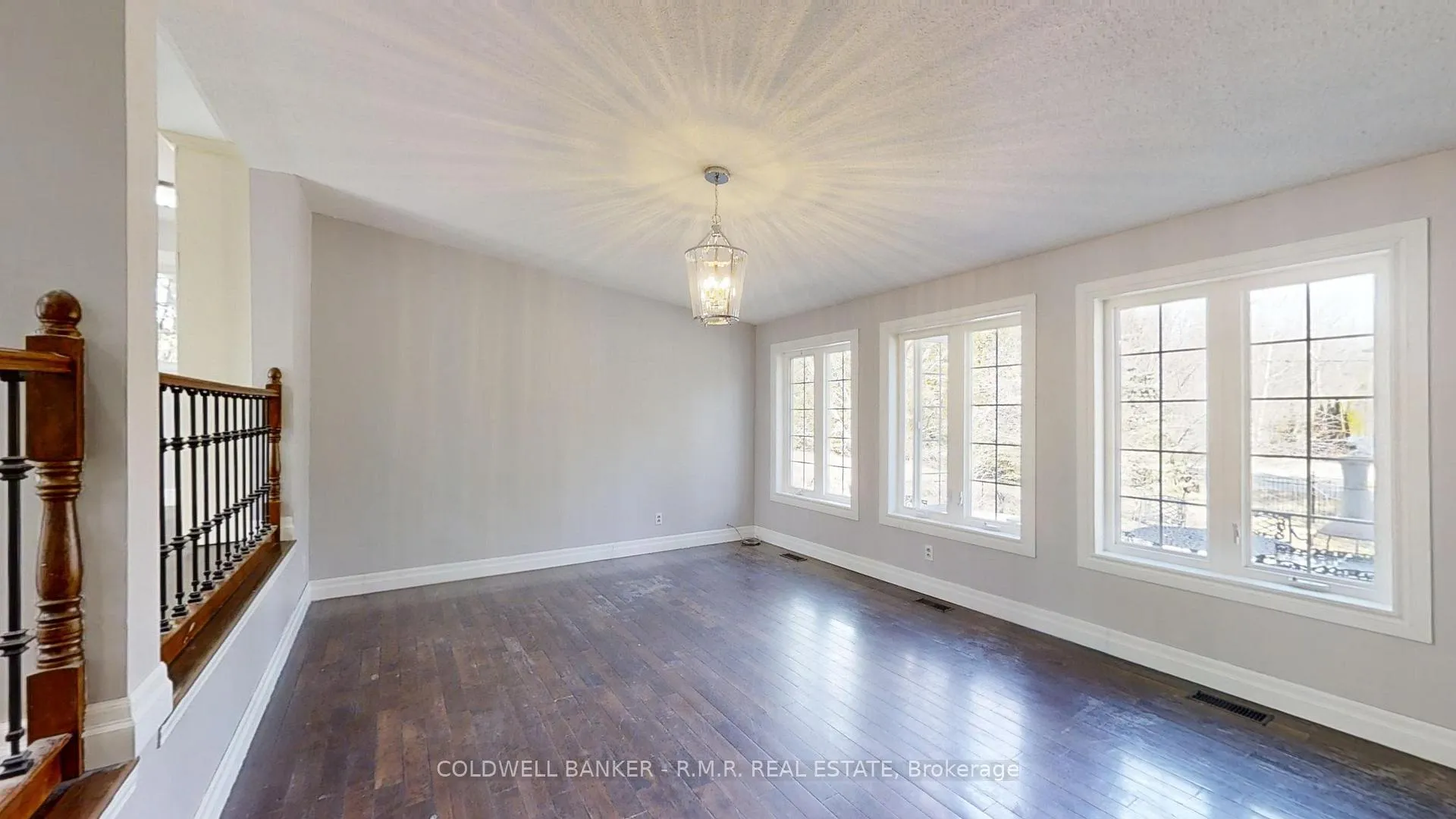 Photo 10 of 44 Nicholson Drive, Uxbridge, Rural Uxbridge — HOMEH