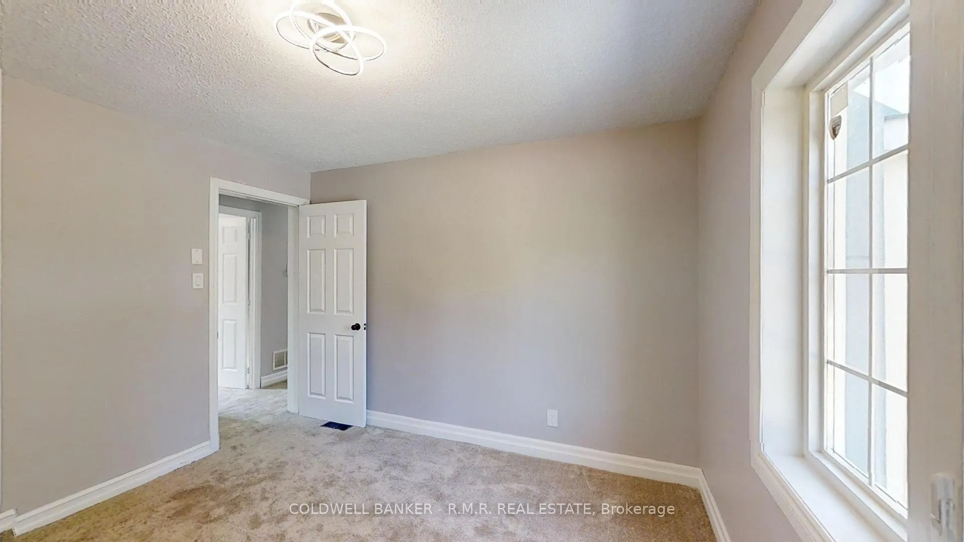 Photo 20 of 44 Nicholson Drive, Uxbridge, Rural Uxbridge — HOMEH