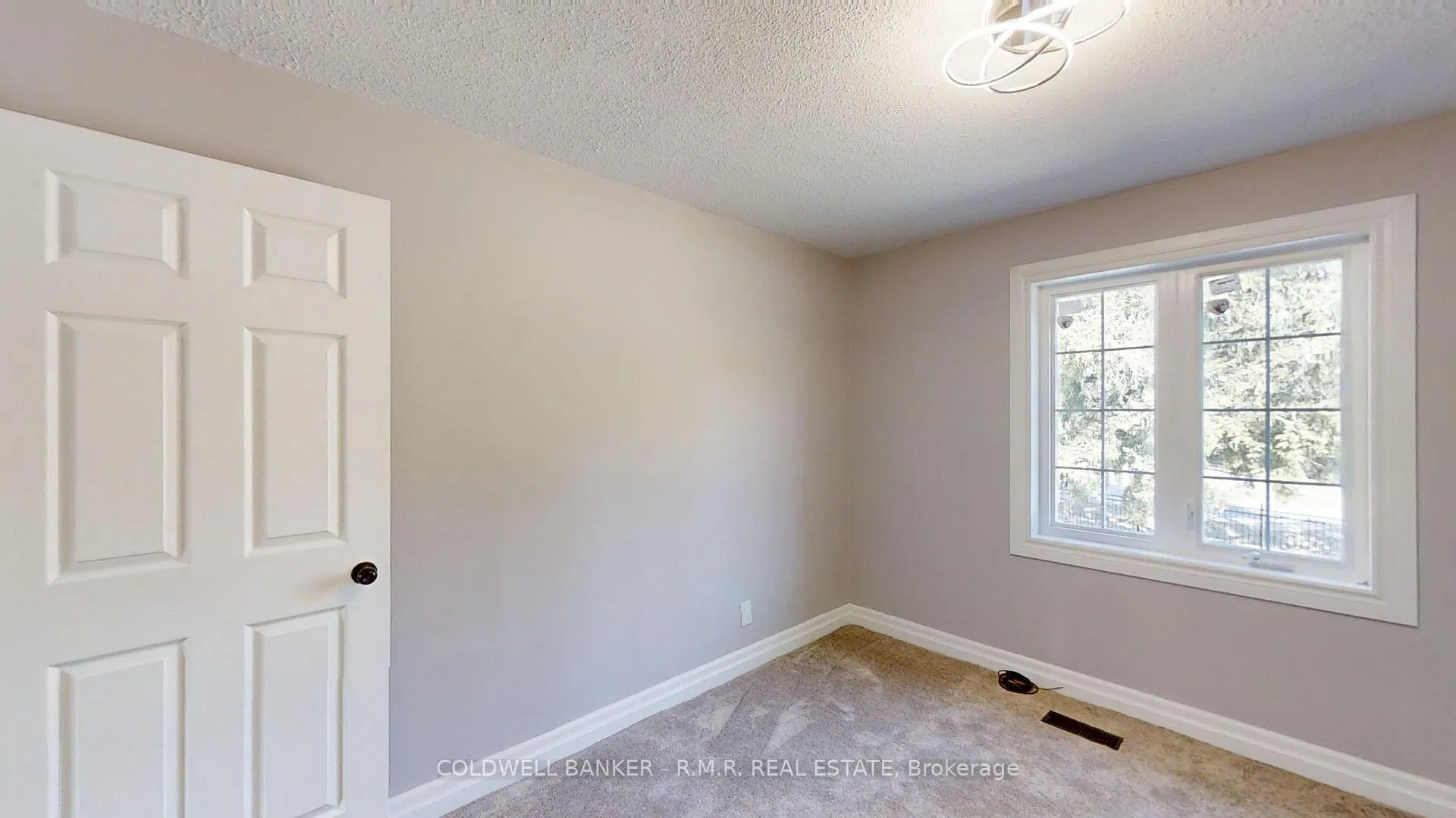 Photo 21 of 44 Nicholson Drive, Uxbridge, Rural Uxbridge — HOMEH