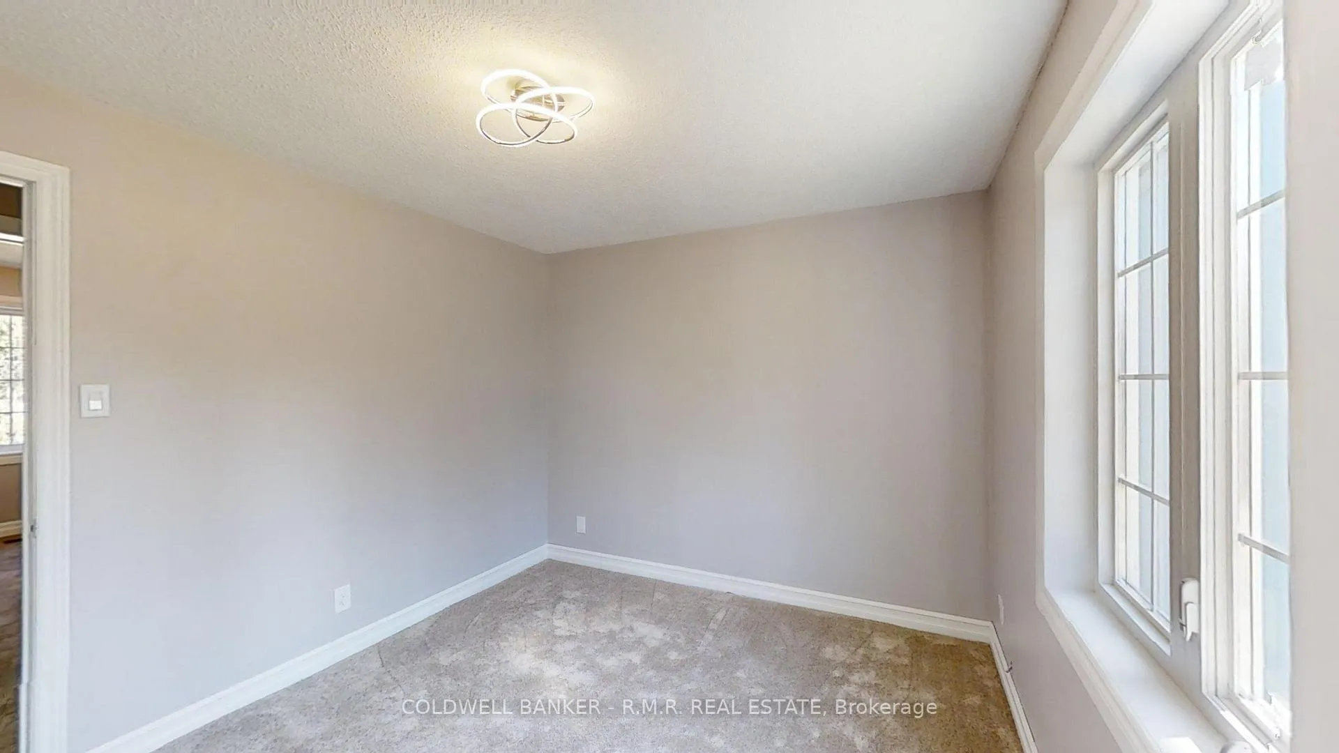 Photo 22 of 44 Nicholson Drive, Uxbridge, Rural Uxbridge — HOMEH
