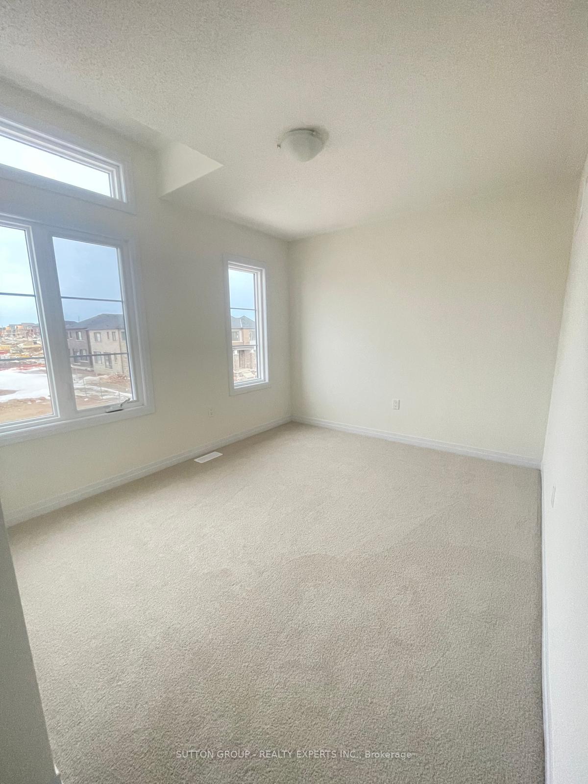 Photo 9 of 88 Conboy Drive, Kitchener, Mill Courtland Woodside Park — HOMEH