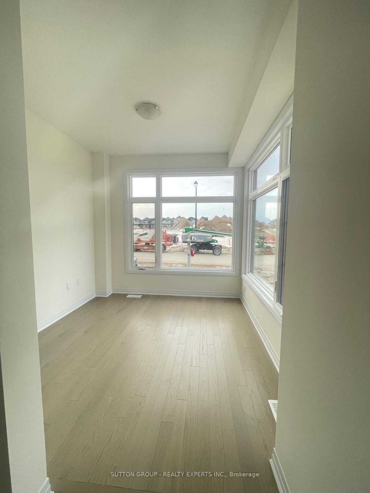 Photo 14 of 88 Conboy Drive, Kitchener, Mill Courtland Woodside Park — HOMEH