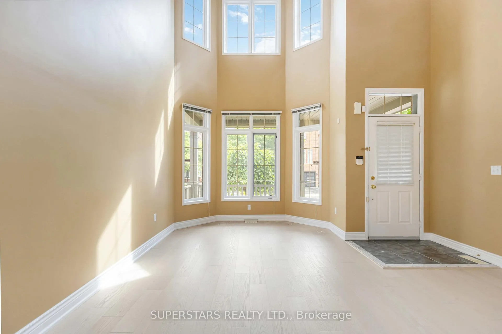 Photo 5 of 70 Russell Hill Road, Markham, Berczy — HOMEH