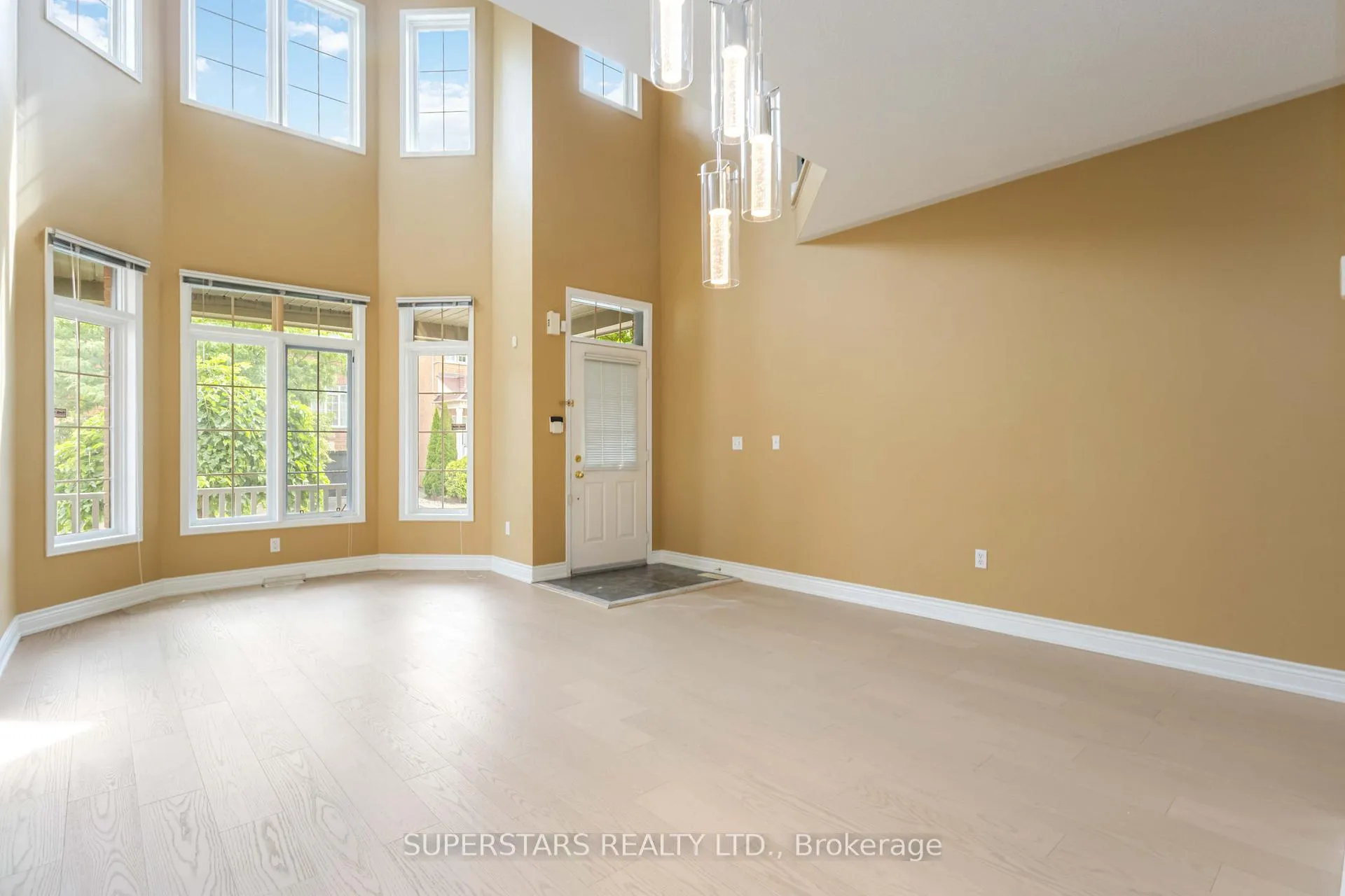 Photo 6 of 70 Russell Hill Road, Markham, Berczy — HOMEH