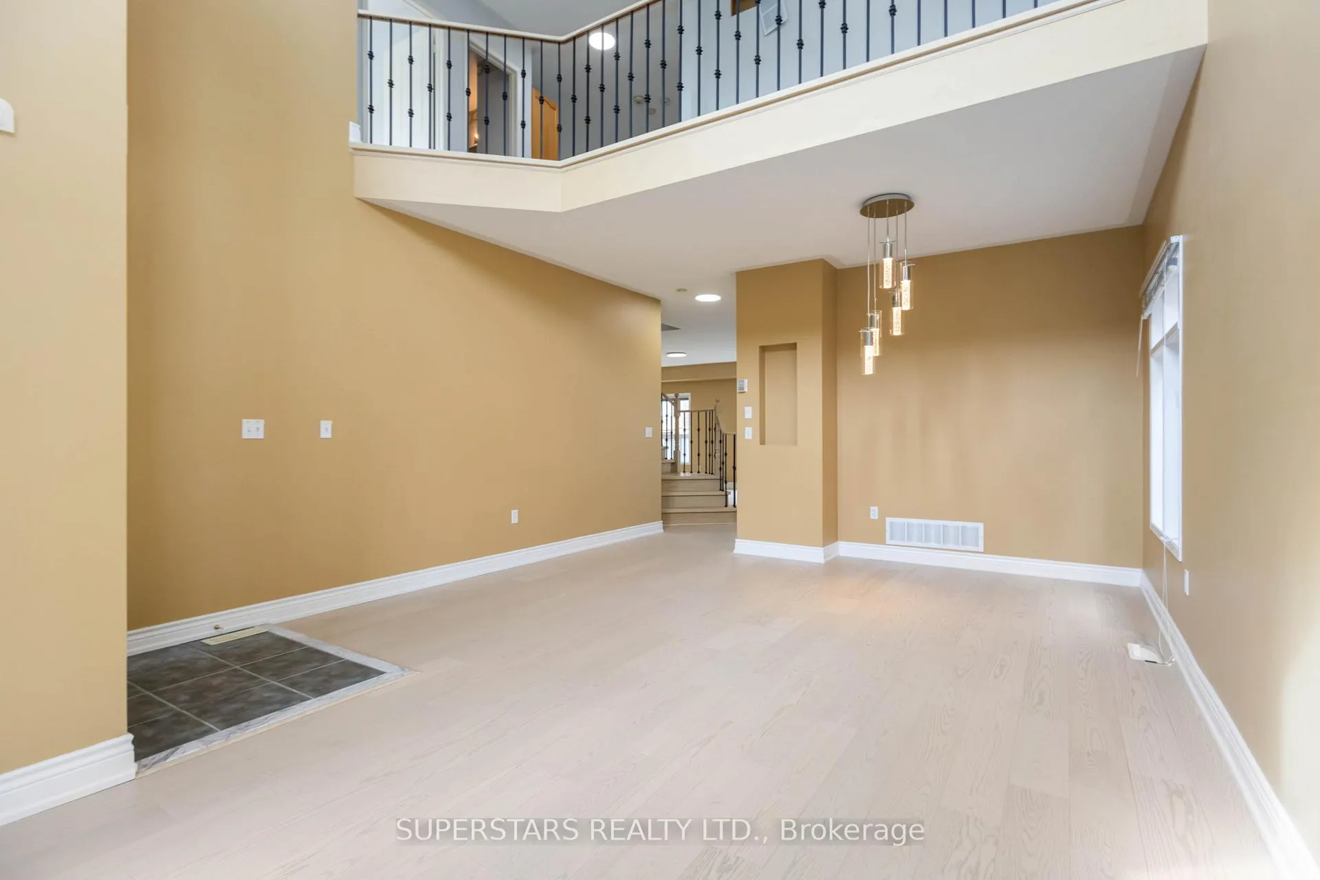 Photo 8 of 70 Russell Hill Road, Markham, Berczy — HOMEH