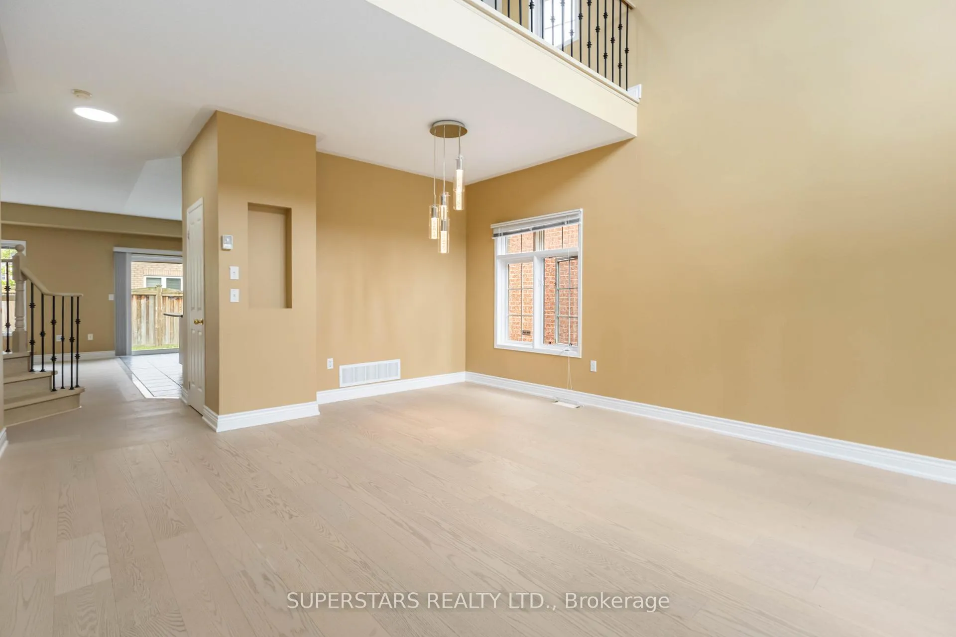 Photo 10 of 70 Russell Hill Road, Markham, Berczy — HOMEH