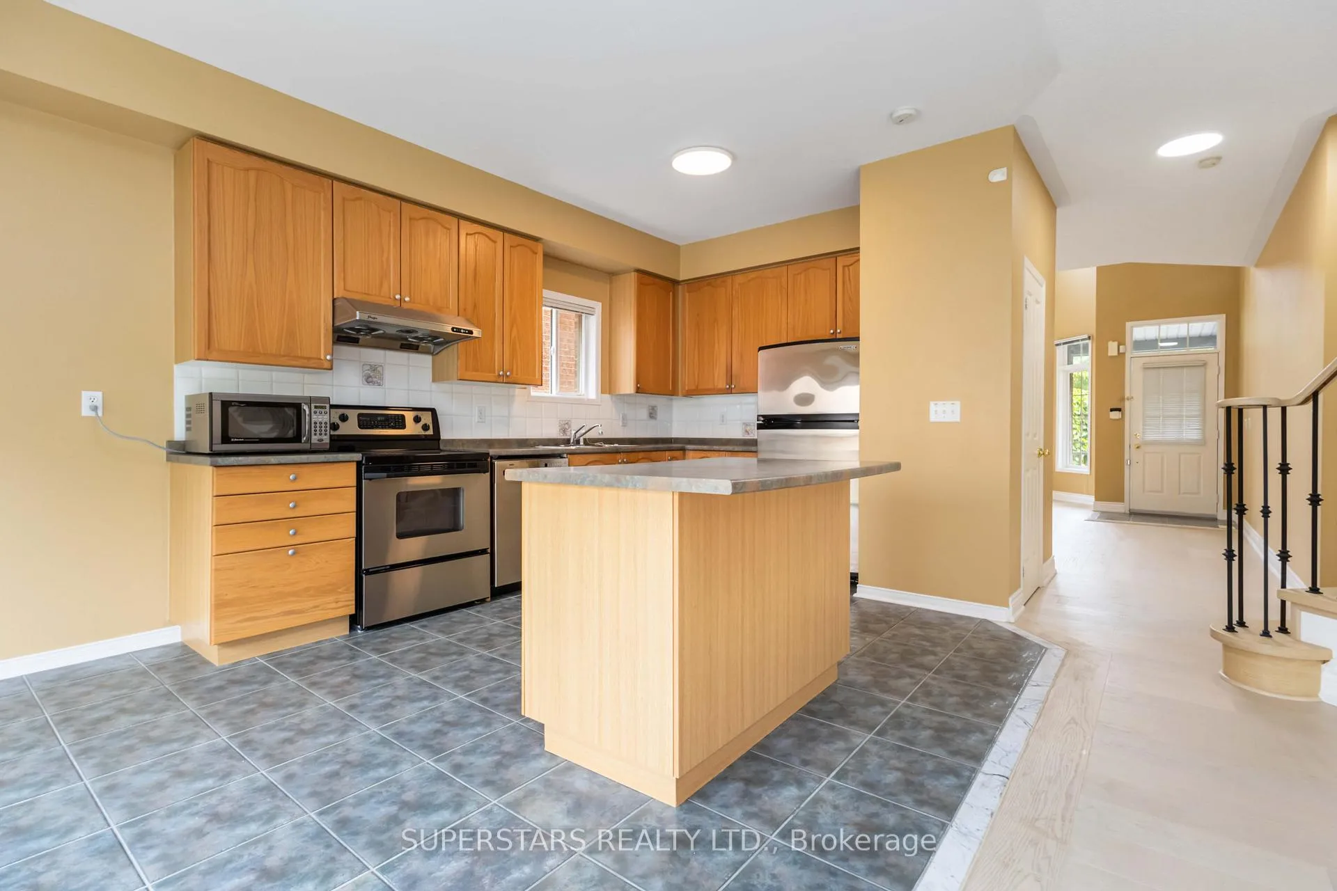 Photo 14 of 70 Russell Hill Road, Markham, Berczy — HOMEH