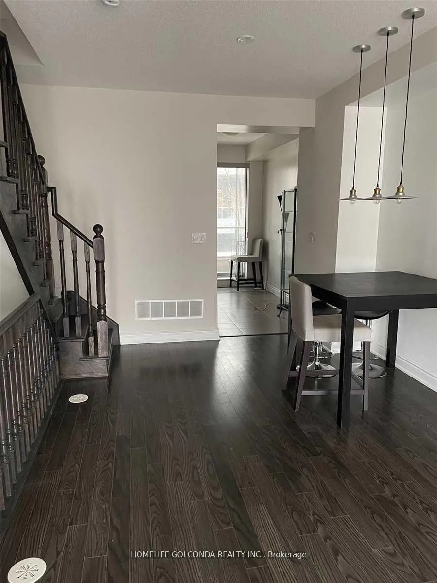 Photo 5 of 307 South Park Road, Markham, Commerce Valley — HOMEH