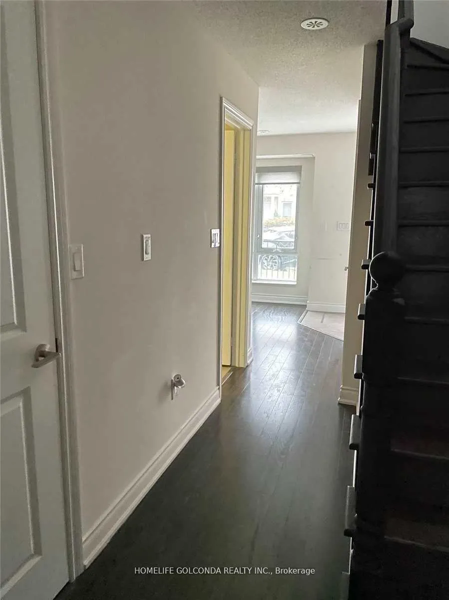 Photo 7 of 307 South Park Road, Markham, Commerce Valley — HOMEH