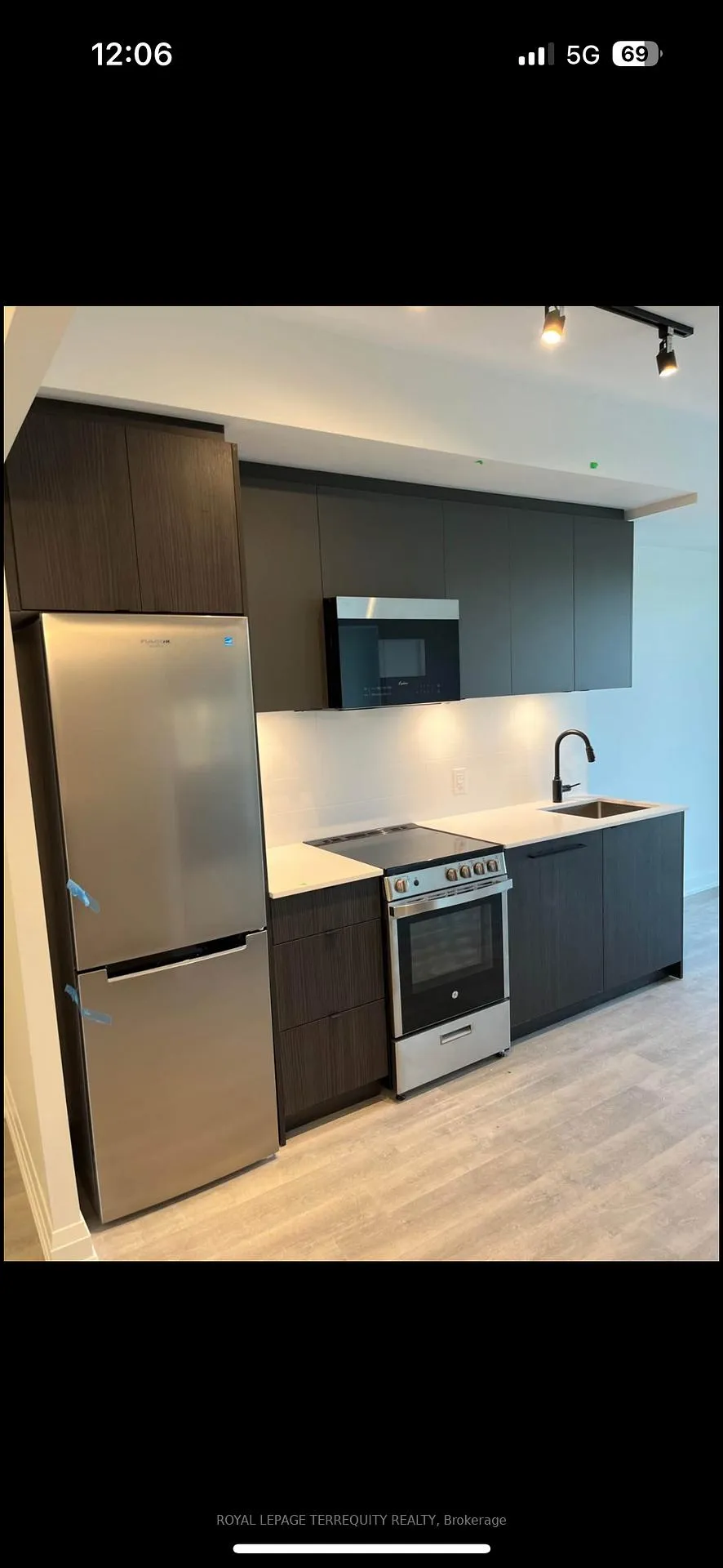 Photo 5 of Unit 511, 2369 Danforth Avenue, Toronto, East End-Danforth — HOMEH