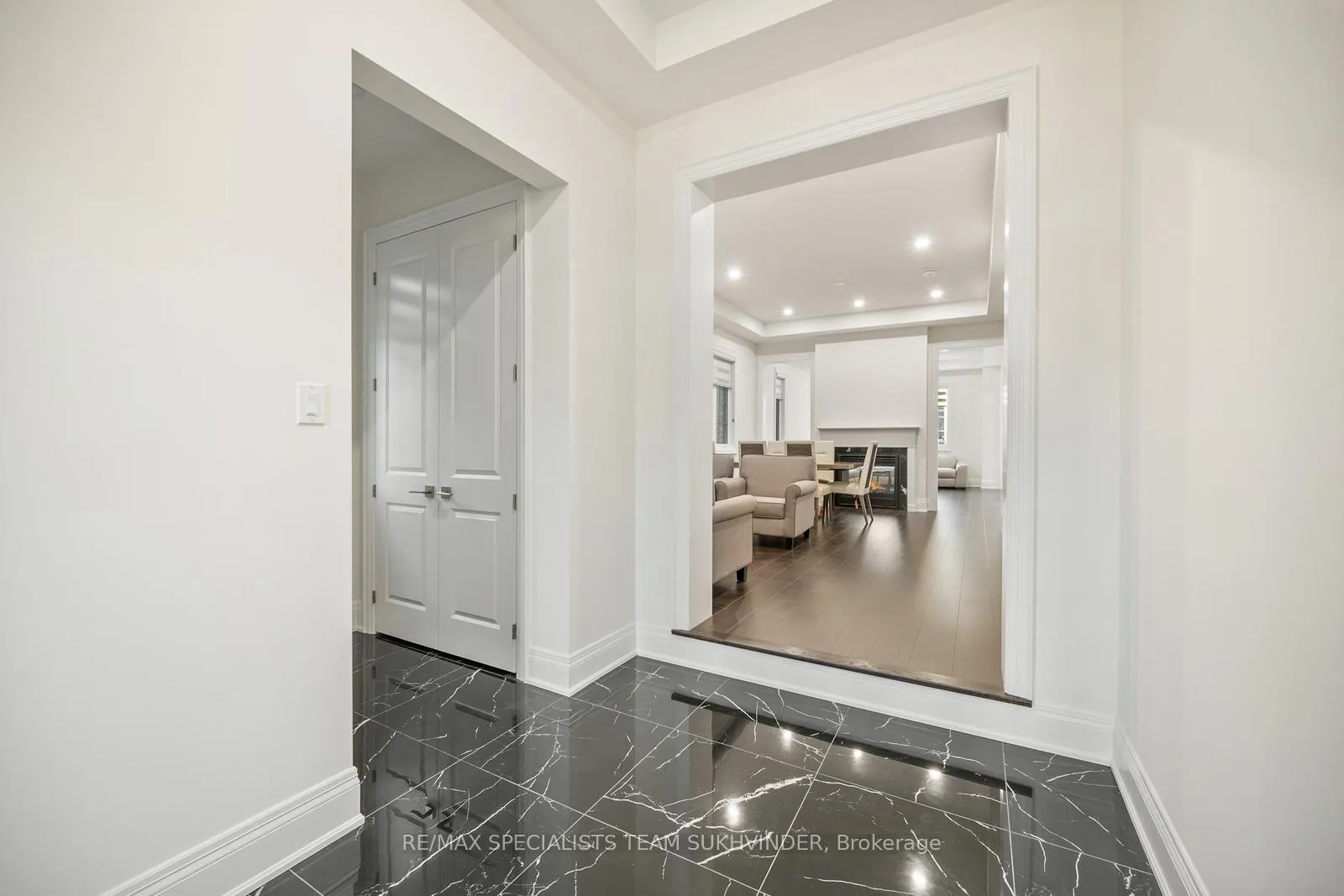 Photo 5 of 199 Wainfleet Crescent, Vaughan, Vellore Village — HOMEH
