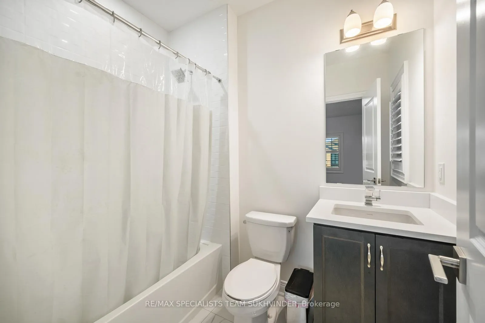Photo 33 of 199 Wainfleet Crescent, Vaughan, Vellore Village — HOMEH