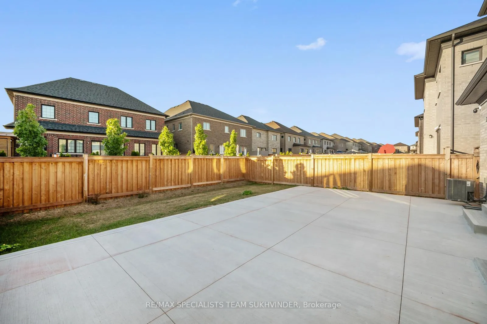 Photo 35 of 199 Wainfleet Crescent, Vaughan, Vellore Village — HOMEH