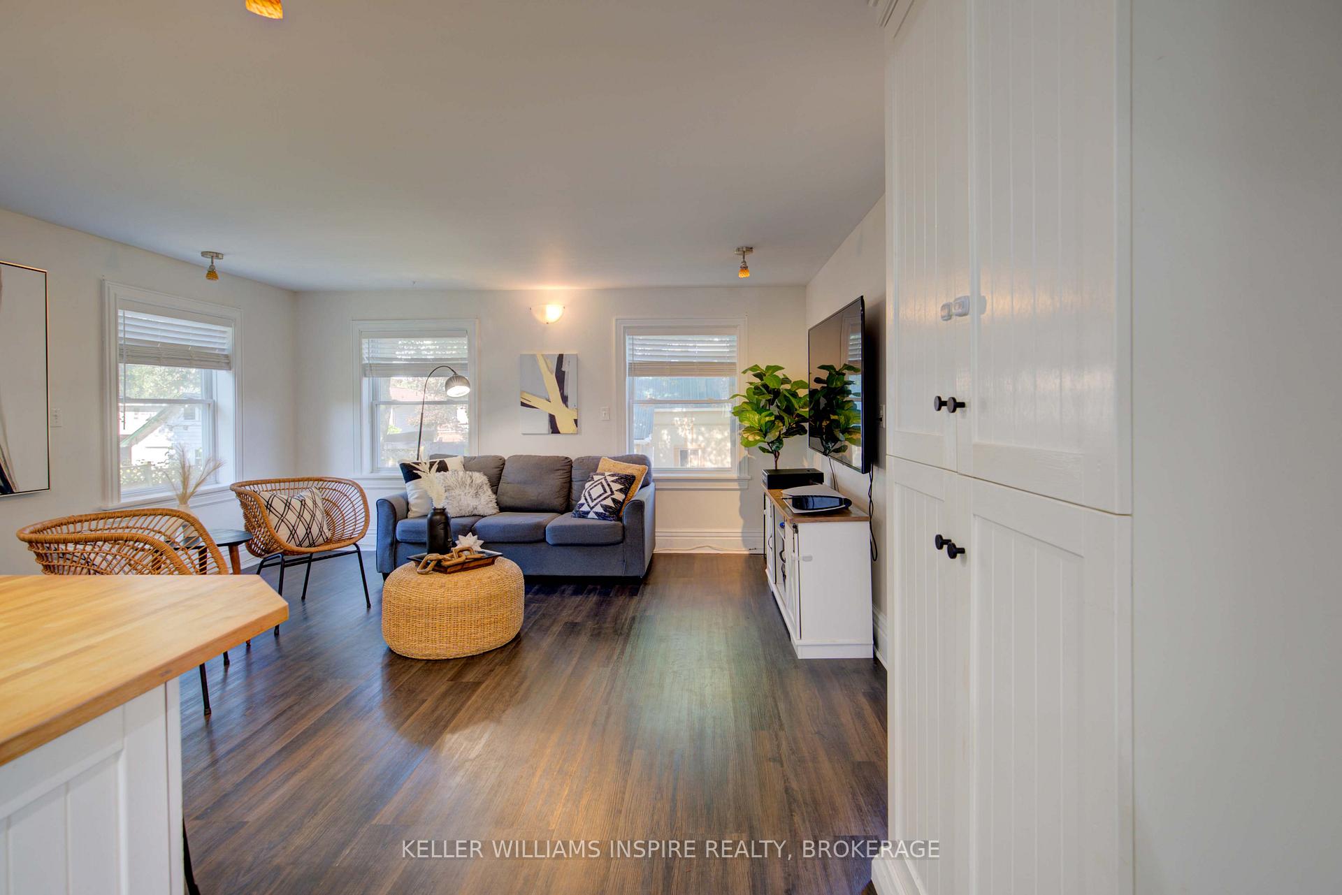 Photo 5 of 364 Brock Street, Gananoque — HOMEH