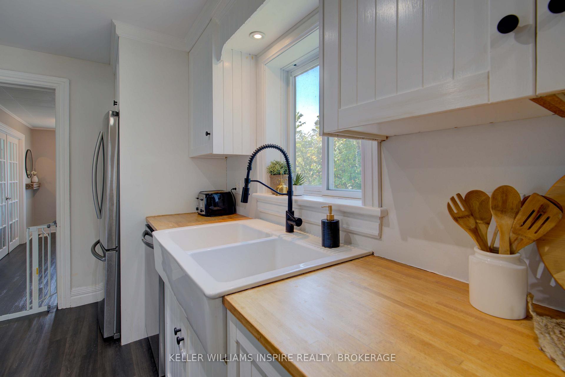 Photo 20 of 364 Brock Street, Gananoque — HOMEH