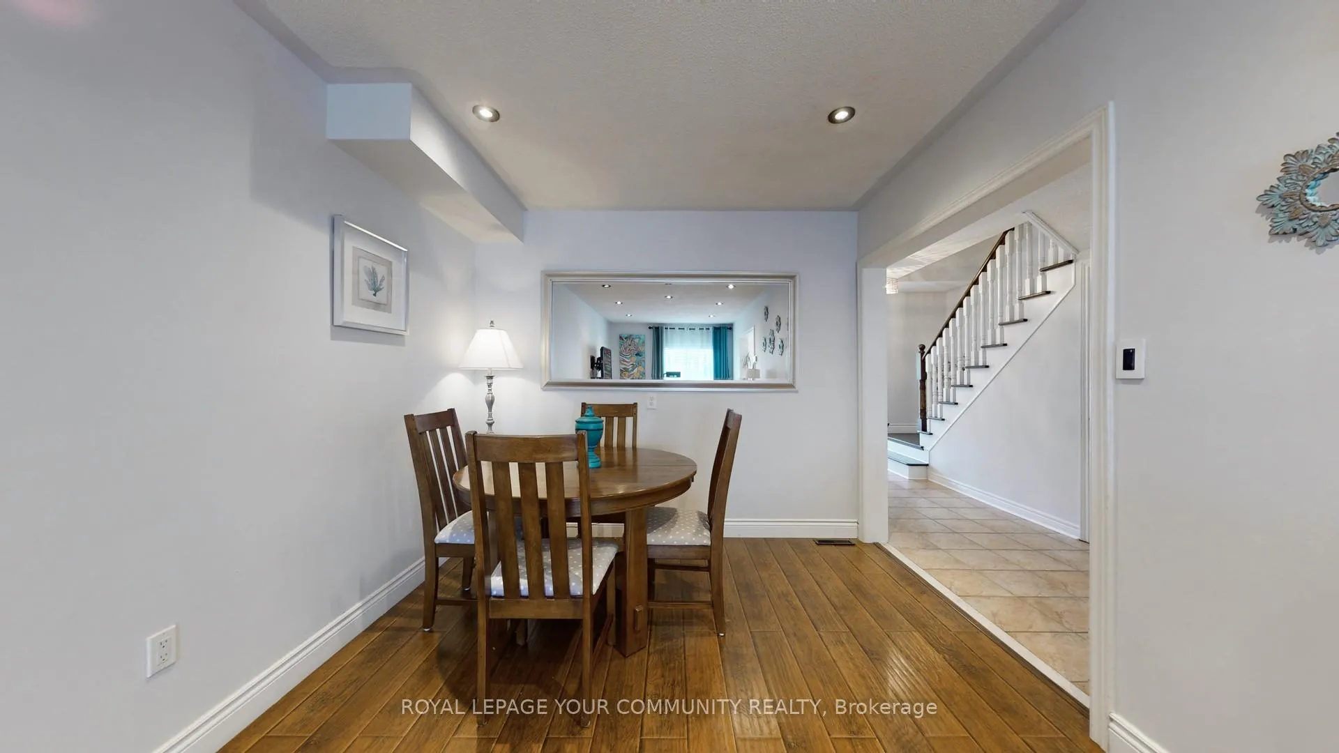 Photo 12 of 135 Foxchase Avenue, Vaughan, East Woodbridge — HOMEH