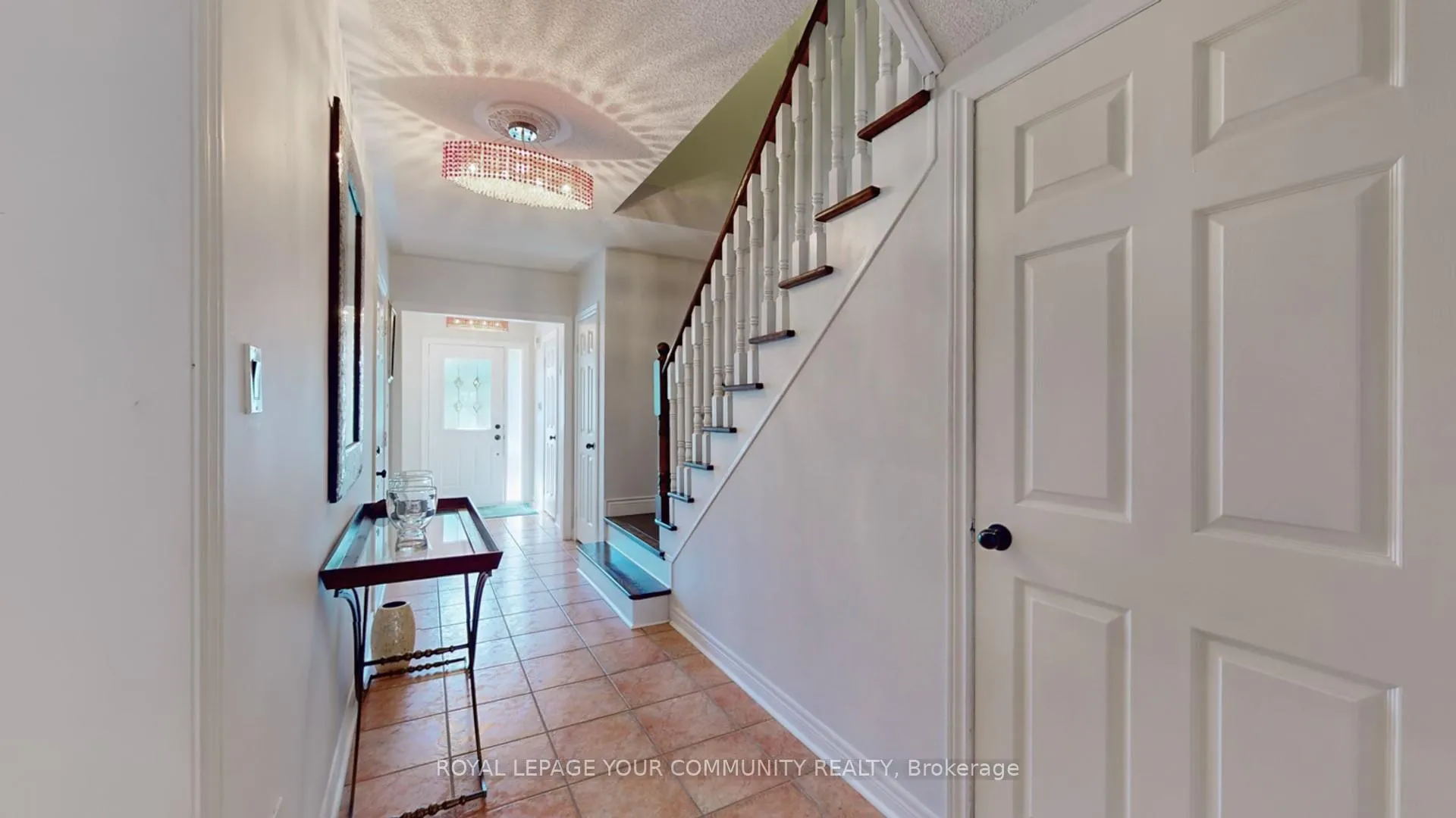 Photo 26 of 135 Foxchase Avenue, Vaughan, East Woodbridge — HOMEH