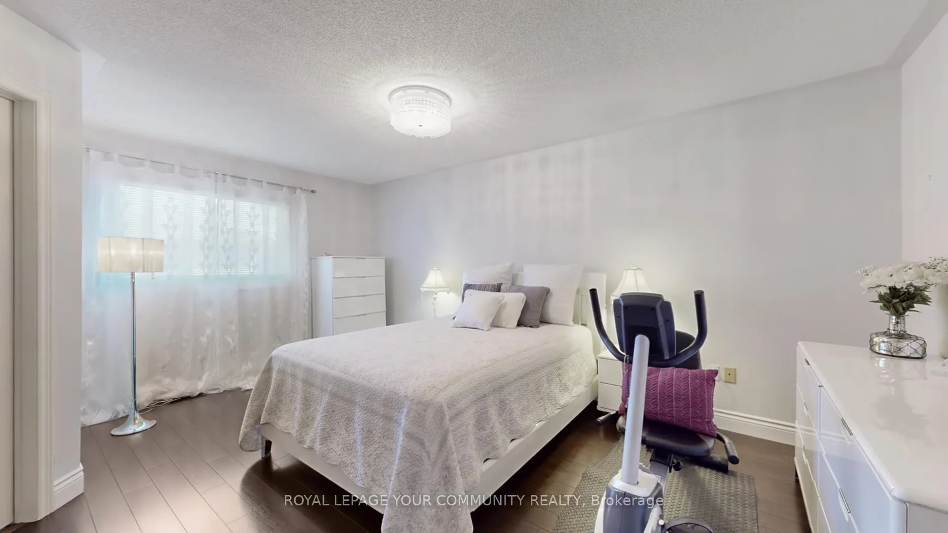 Photo 30 of 135 Foxchase Avenue, Vaughan, East Woodbridge — HOMEH