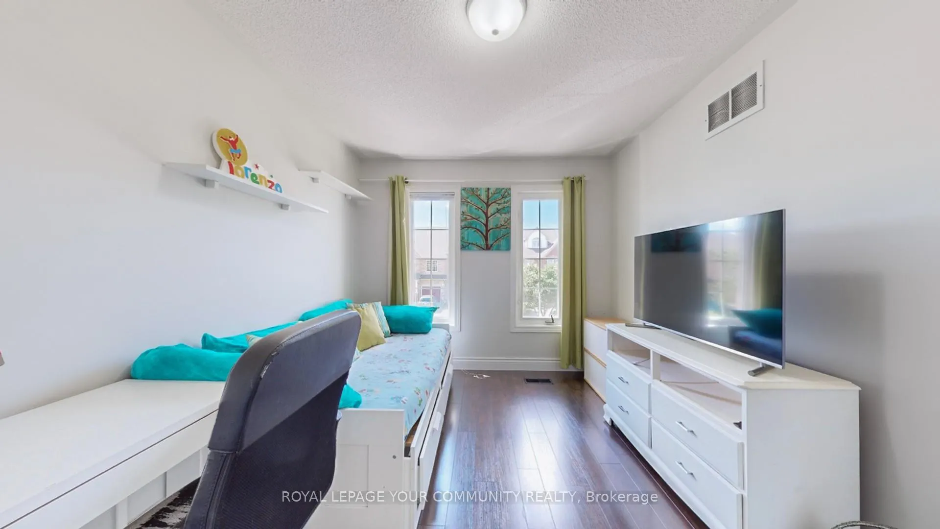 Photo 42 of 135 Foxchase Avenue, Vaughan, East Woodbridge — HOMEH
