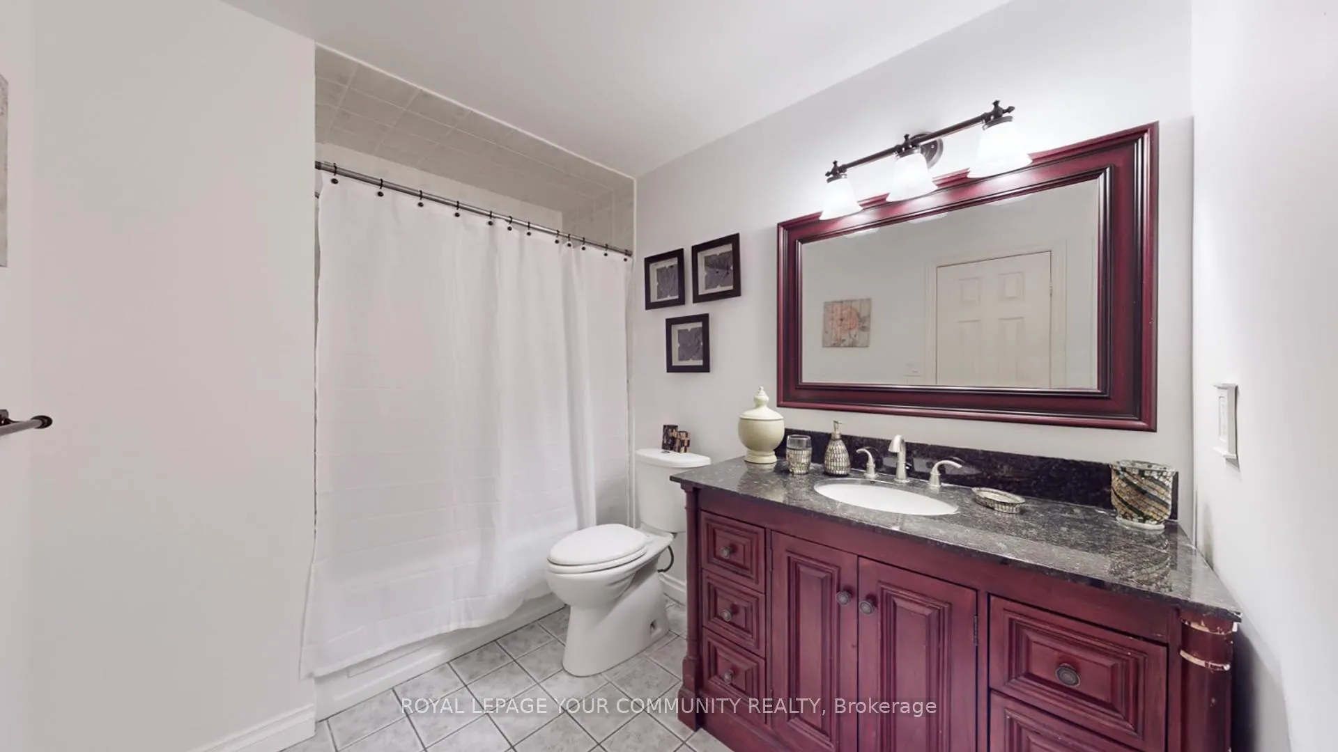 Photo 44 of 135 Foxchase Avenue, Vaughan, East Woodbridge — HOMEH