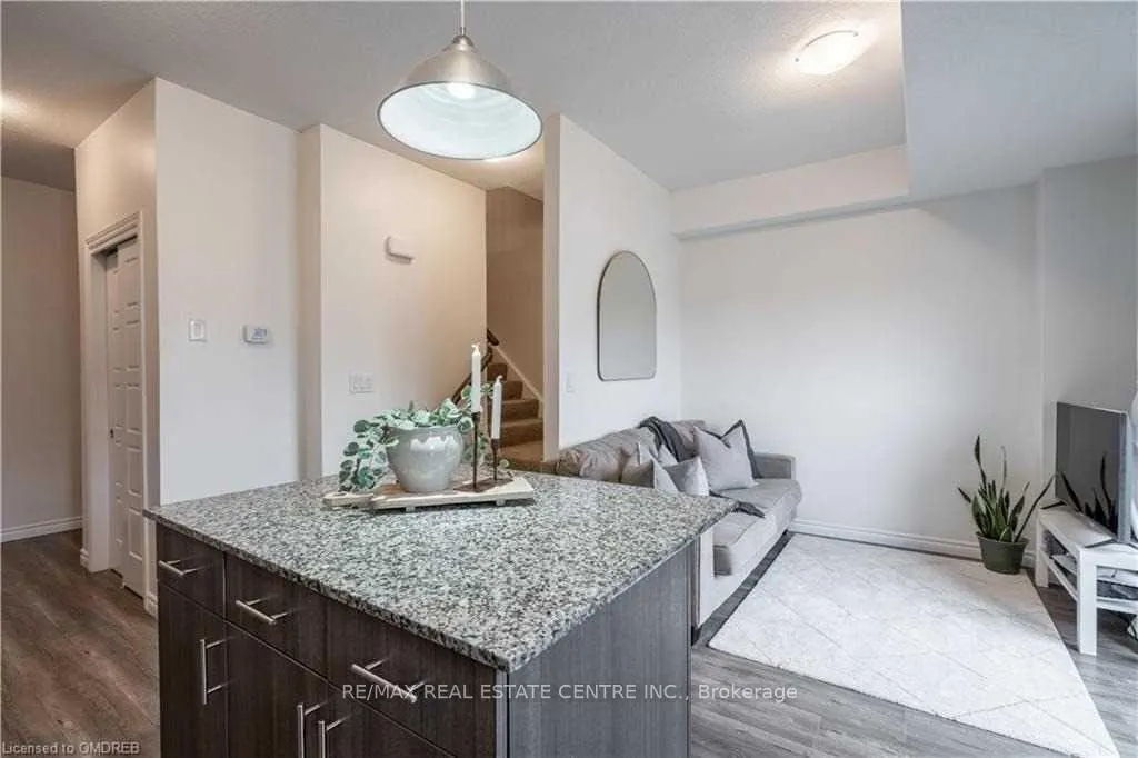 Photo 4 of Unit 31C, 1430 Highland Road W, Kitchener, Highland West — HOMEH