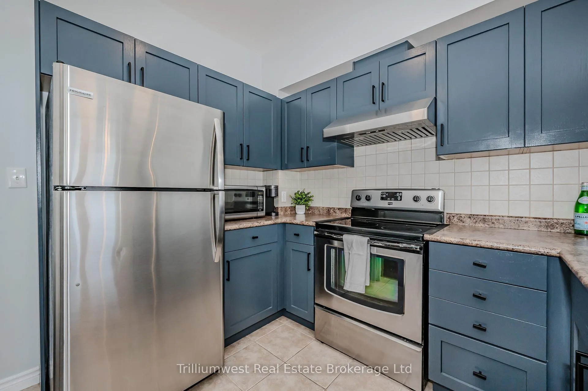 Photo 5 of Unit 23A, 975 Strasburg Road, Kitchener — HOMEH