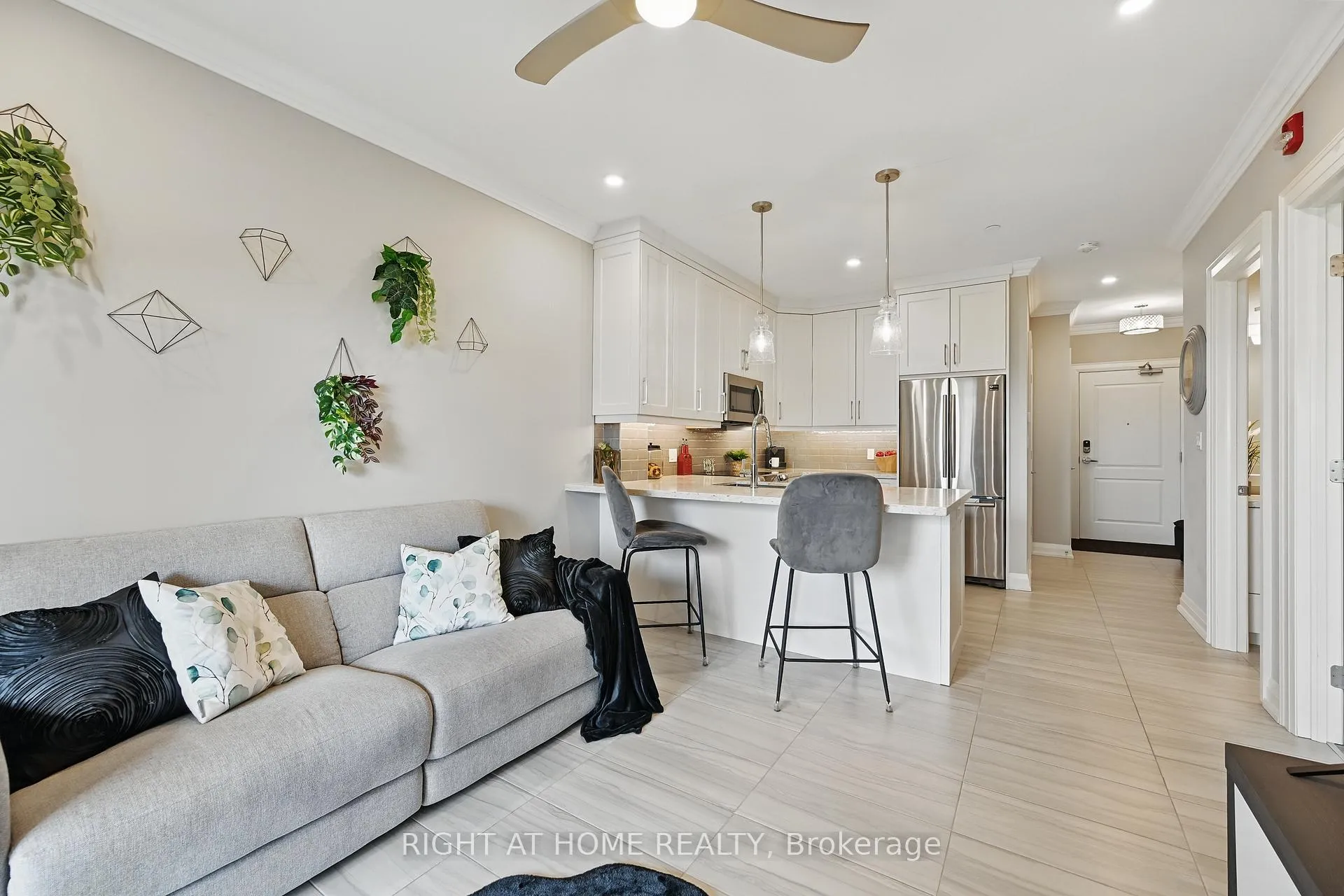Photo 16 of Unit 305, 257 Millen Road, Hamilton, Stoney Creek — HOMEH