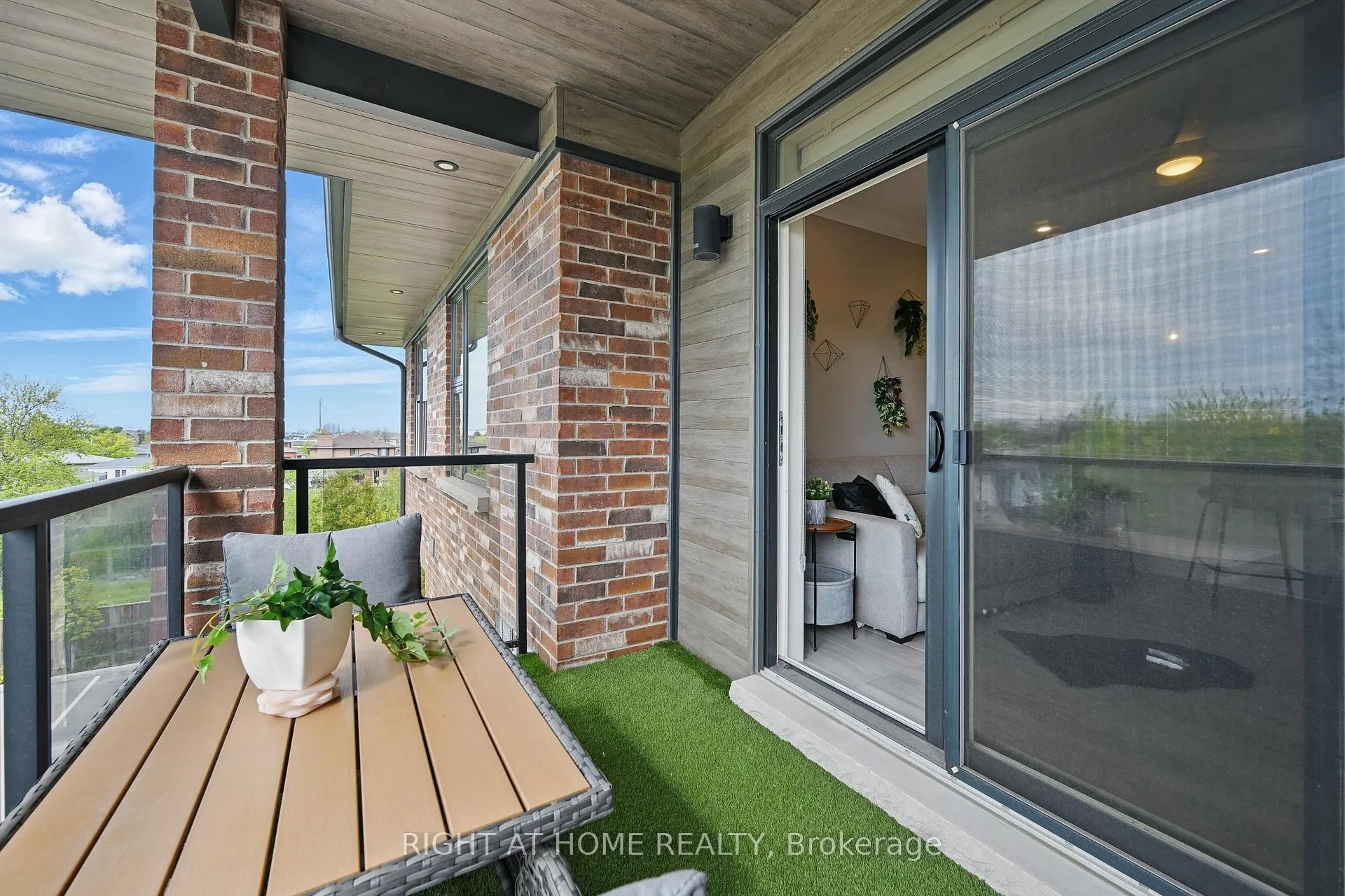 Photo 20 of Unit 305, 257 Millen Road, Hamilton, Stoney Creek — HOMEH