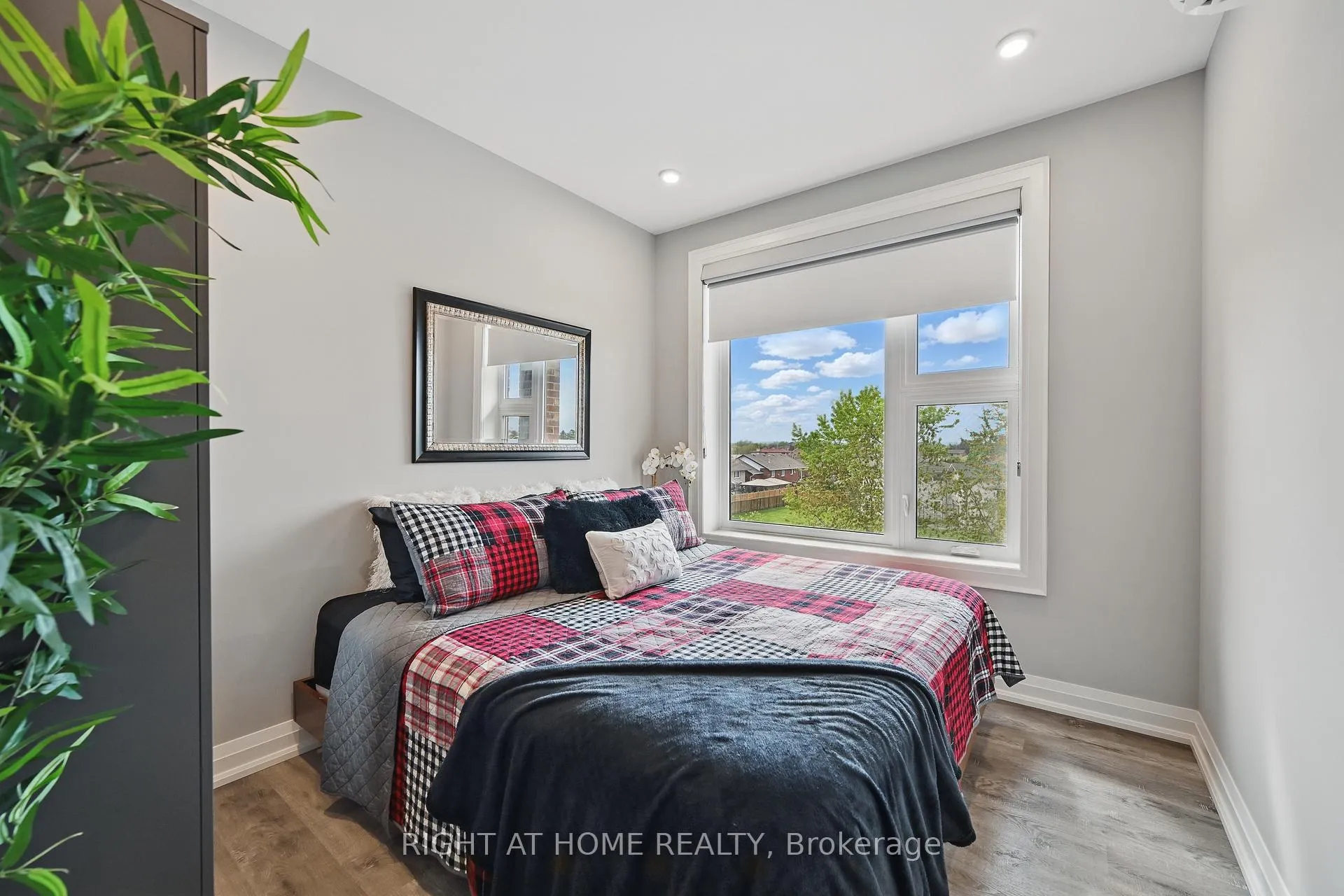 Photo 23 of Unit 305, 257 Millen Road, Hamilton, Stoney Creek — HOMEH
