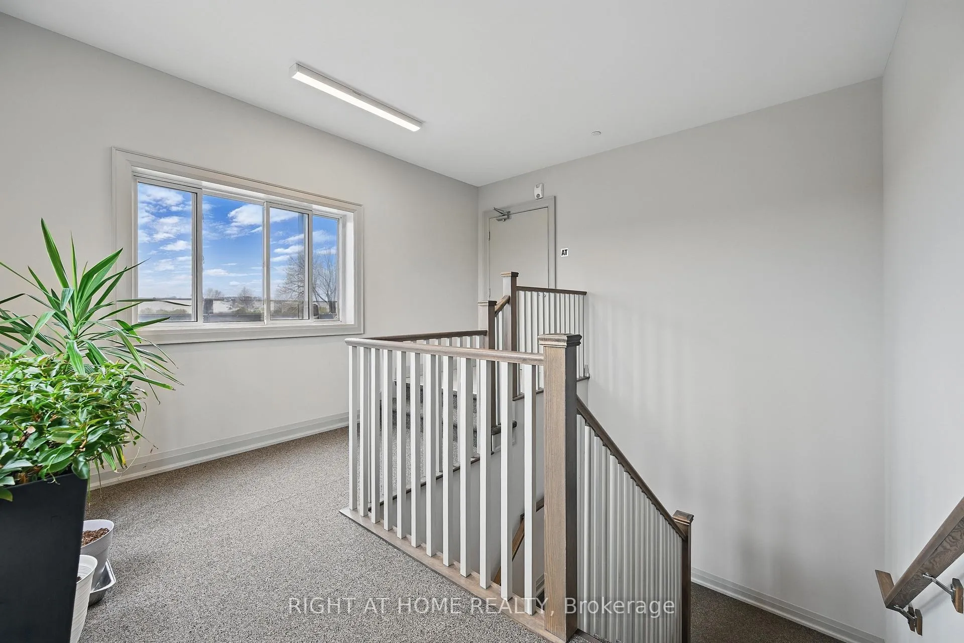 Photo 28 of Unit 305, 257 Millen Road, Hamilton, Stoney Creek — HOMEH