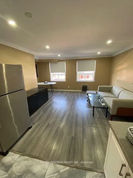 Front of Unit A, 255 Broadview Avenue