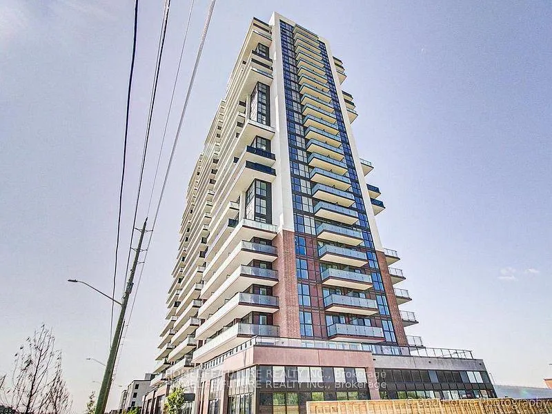Front of Unit 1013, 2550 Simcoe Street N