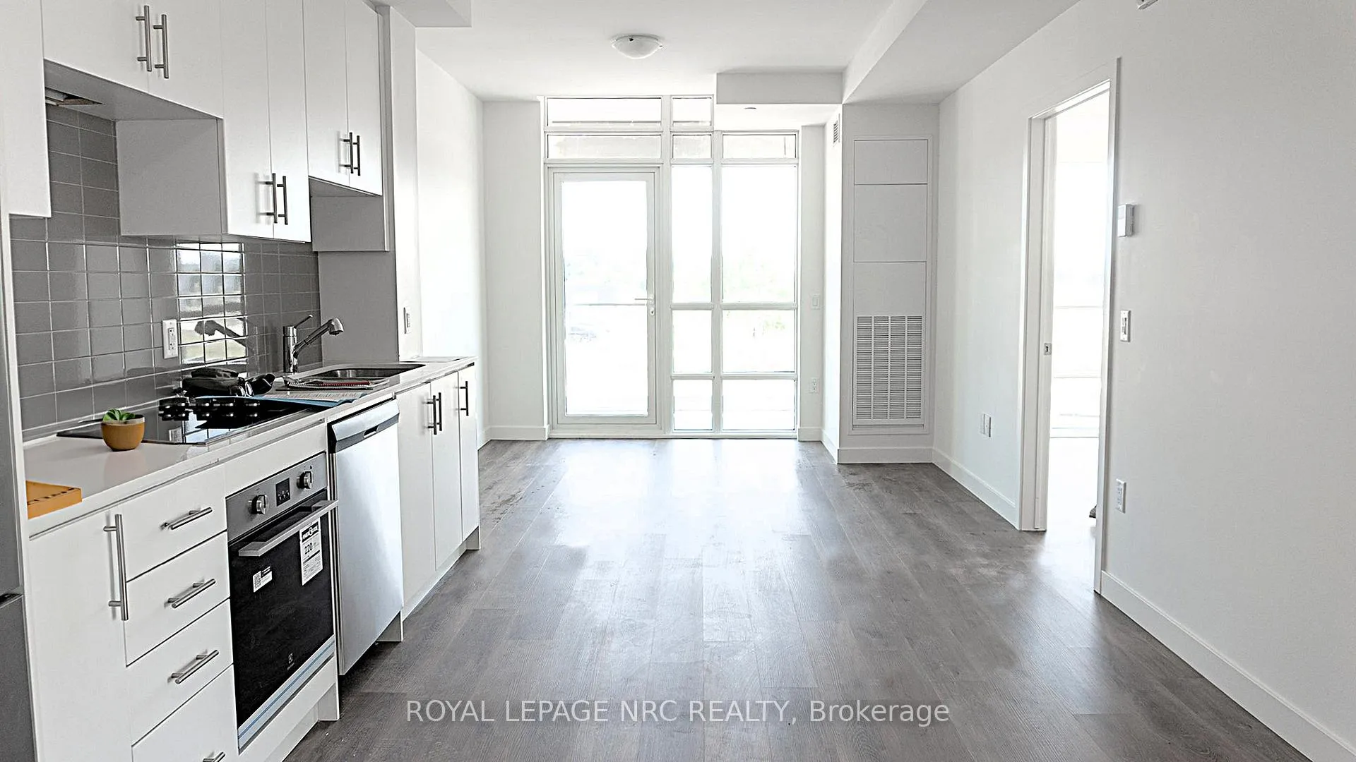 Photo 7 of Unit 223, 461 Green Road, Hamilton, Stoney Creek — HOMEH